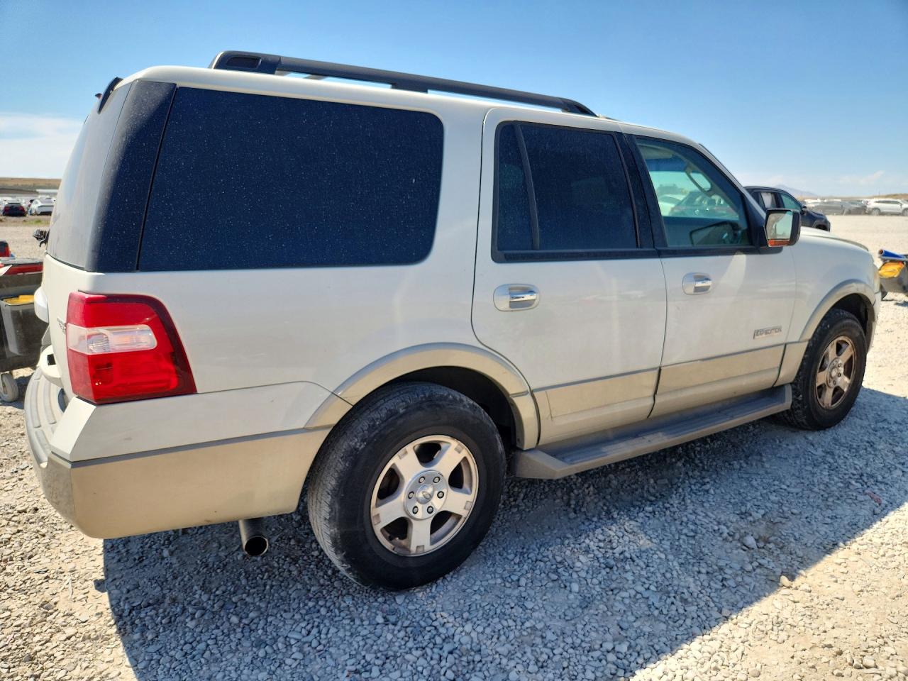 2008 Ford Expedition Eddie Bauer White vin: 1FMFU17588LA40824