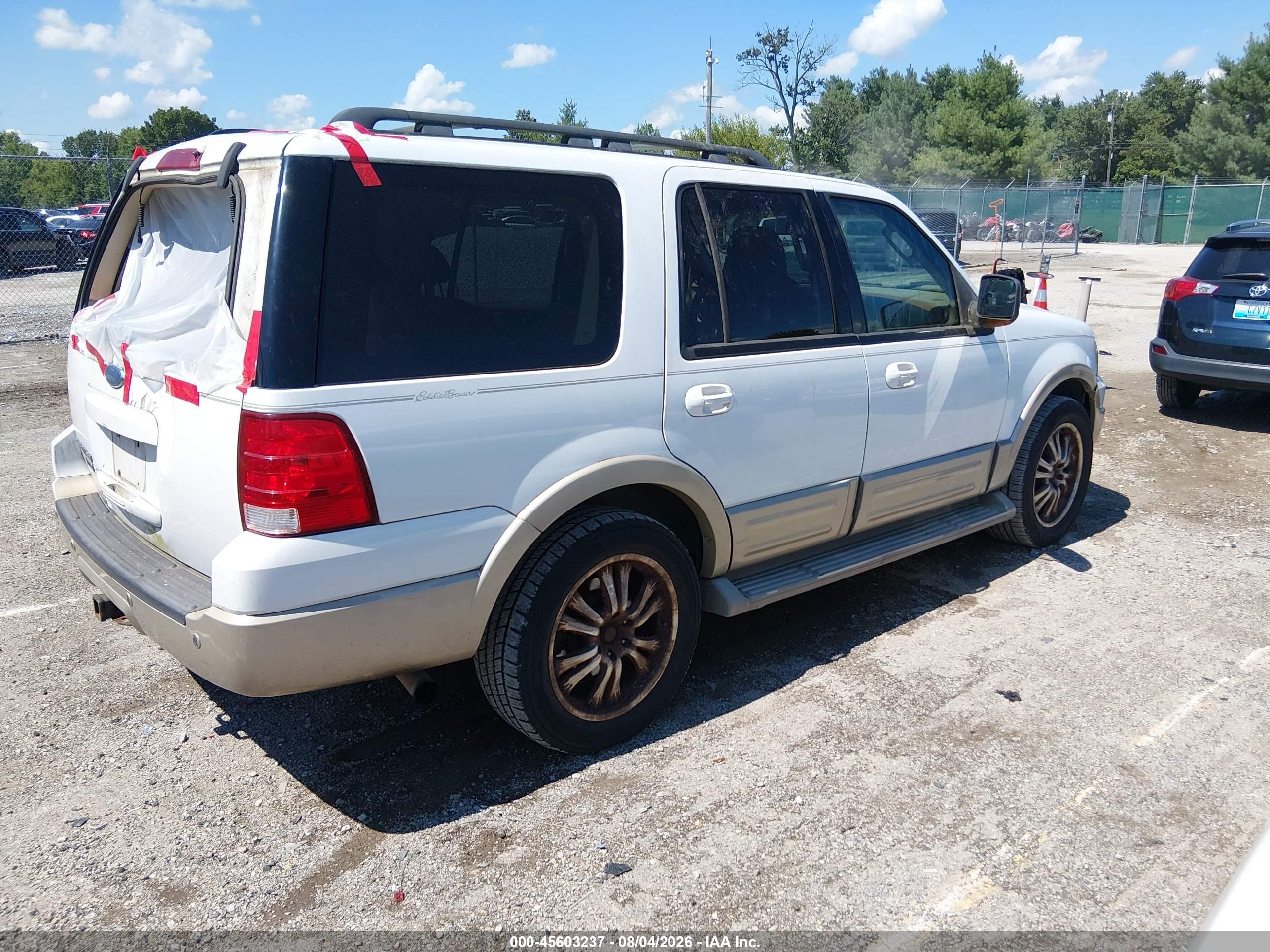 2005 Ford Expedition Eddie Bauer/king Ranch White vin: 1FMFU17595LA82236