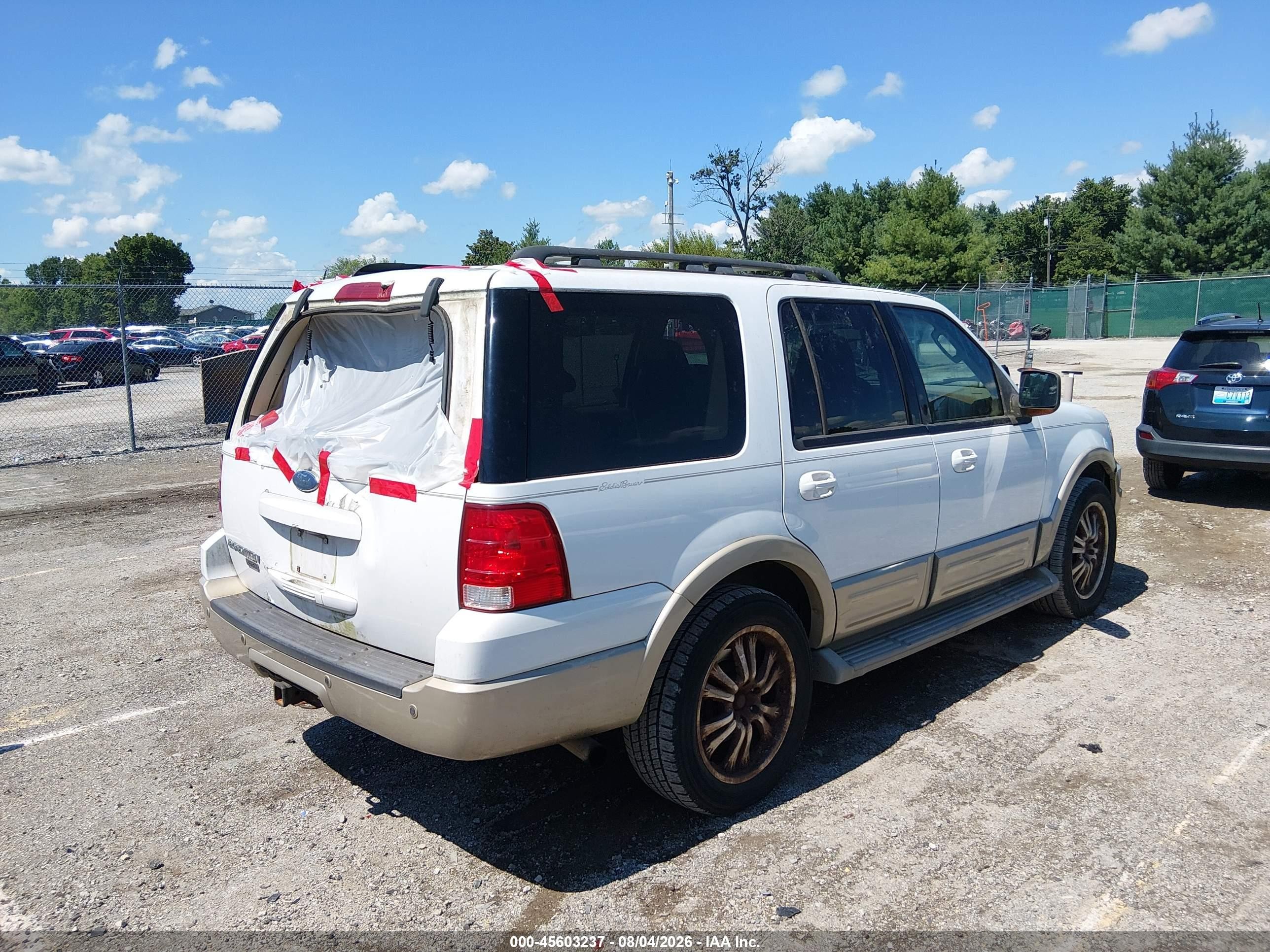 2005 Ford Expedition Eddie Bauer/king Ranch White vin: 1FMFU17595LA82236