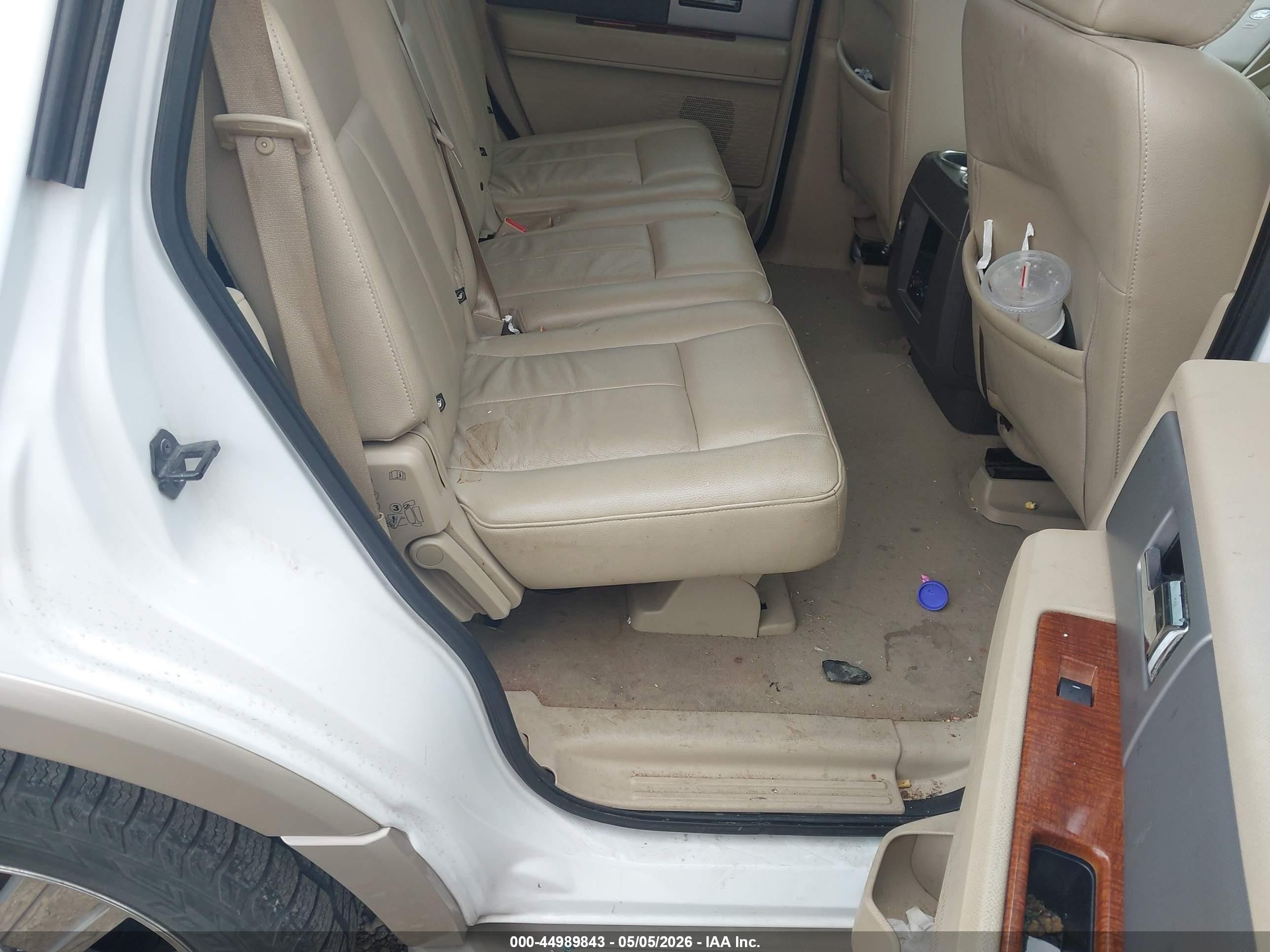 2007 Ford Expedition Eddie Bauer White vin: 1FMFU17597LA70915