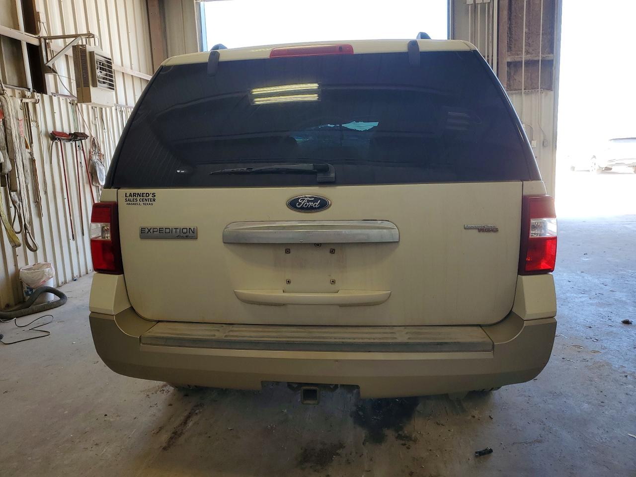 2008 Ford Expedition Eddie Bauer White vin: 1FMFU17598LA25202