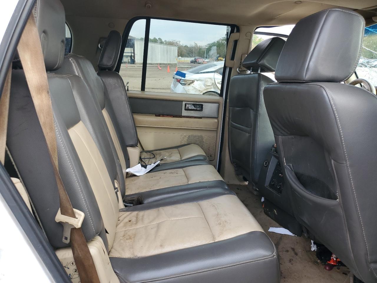 2007 Ford Expedition Eddie Bauer Белый vin: 1FMFU175X7LA68106