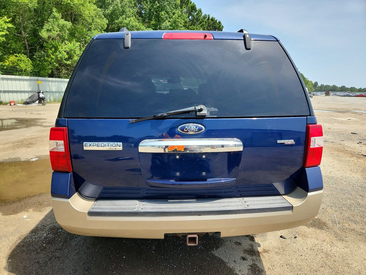 2008 Ford Expedition Eddie Bauer Blue vin: 1FMFU175X8LA62565