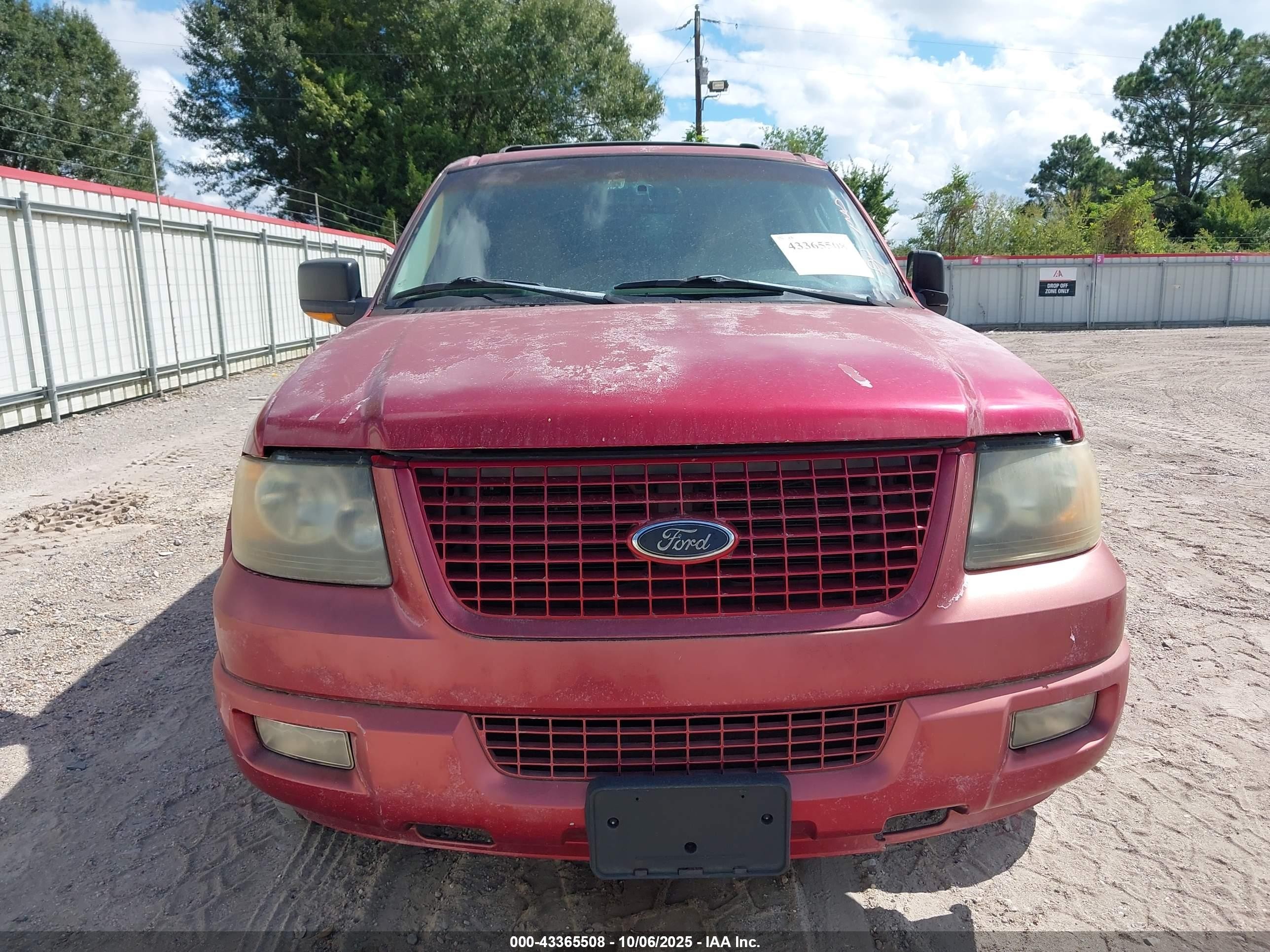 2004 Ford Expedition Eddie Bauer Red vin: 1FMFU17L04LB48881