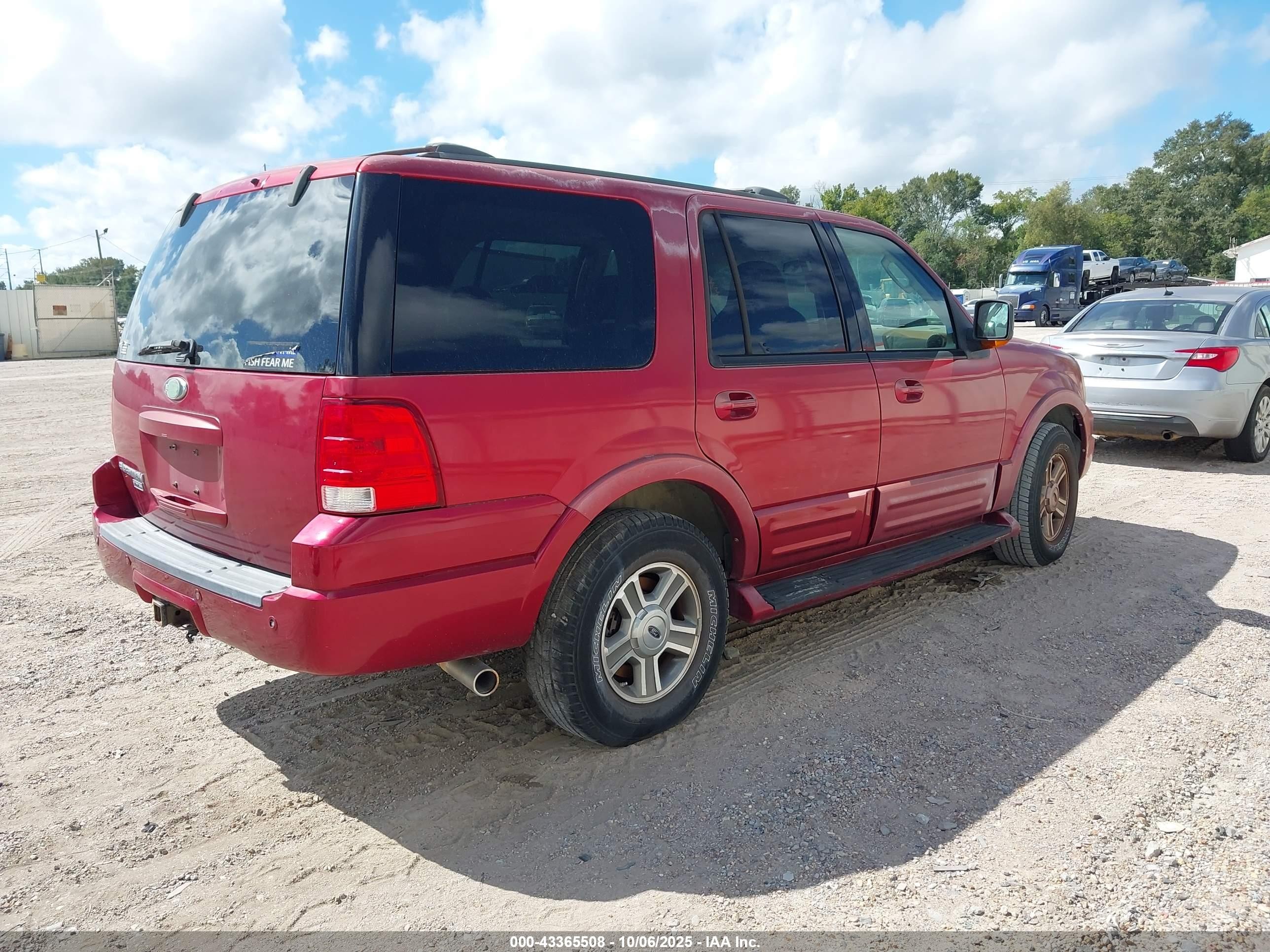 2004 Ford Expedition Eddie Bauer Red vin: 1FMFU17L04LB48881