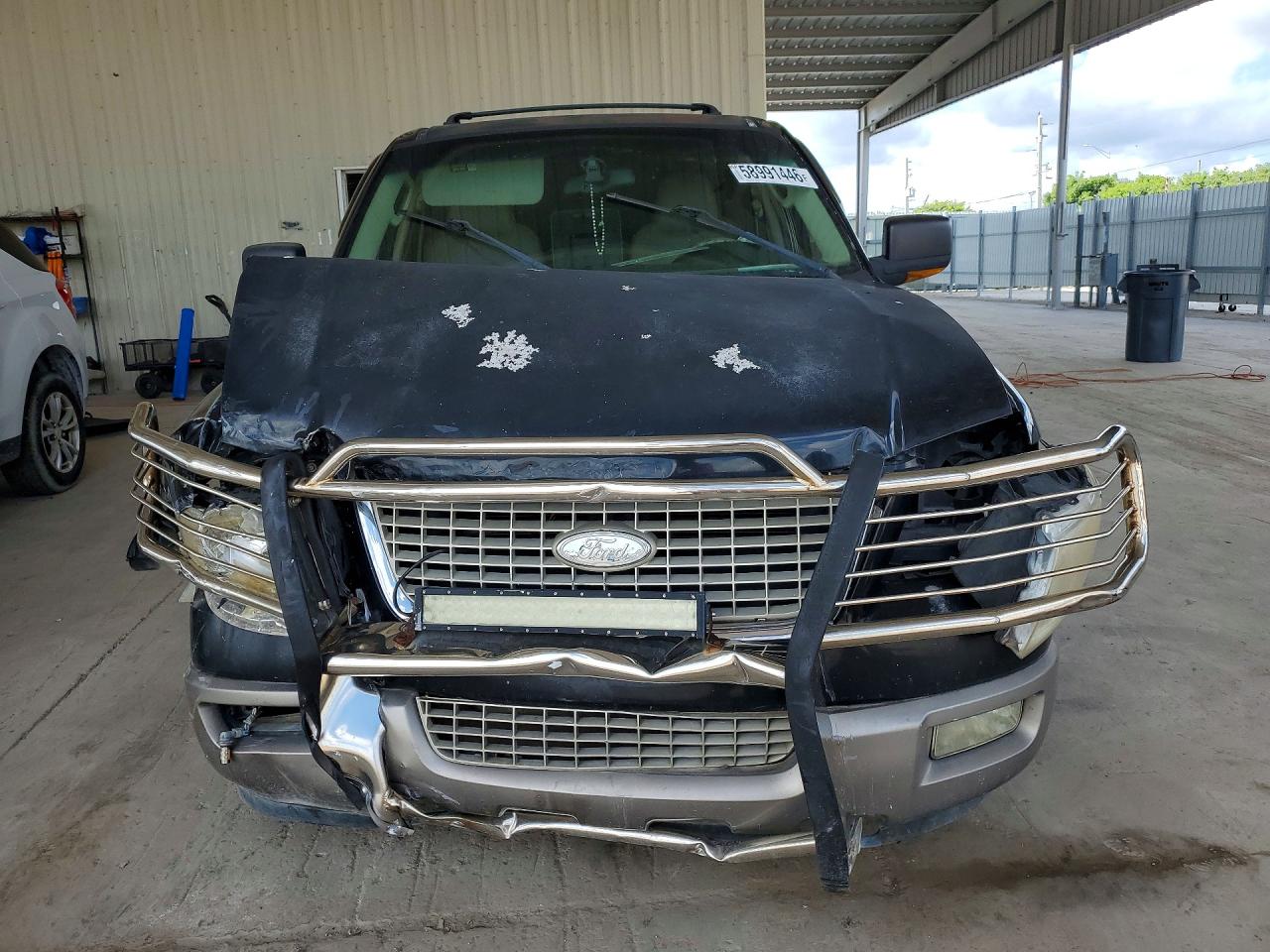 2003 Ford Expedition Eddie Bauer Черный vin: 1FMFU17L23LA54208
