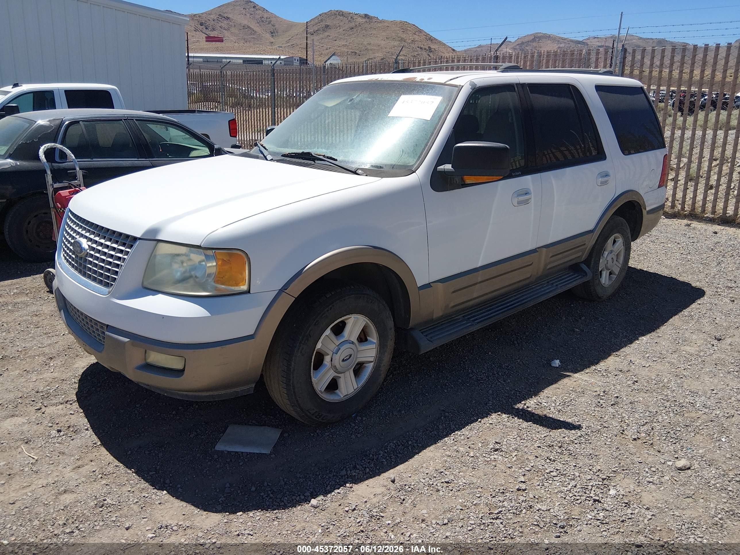 2003 Ford Expedition Eddie Bauer White vin: 1FMFU17L63LA95652