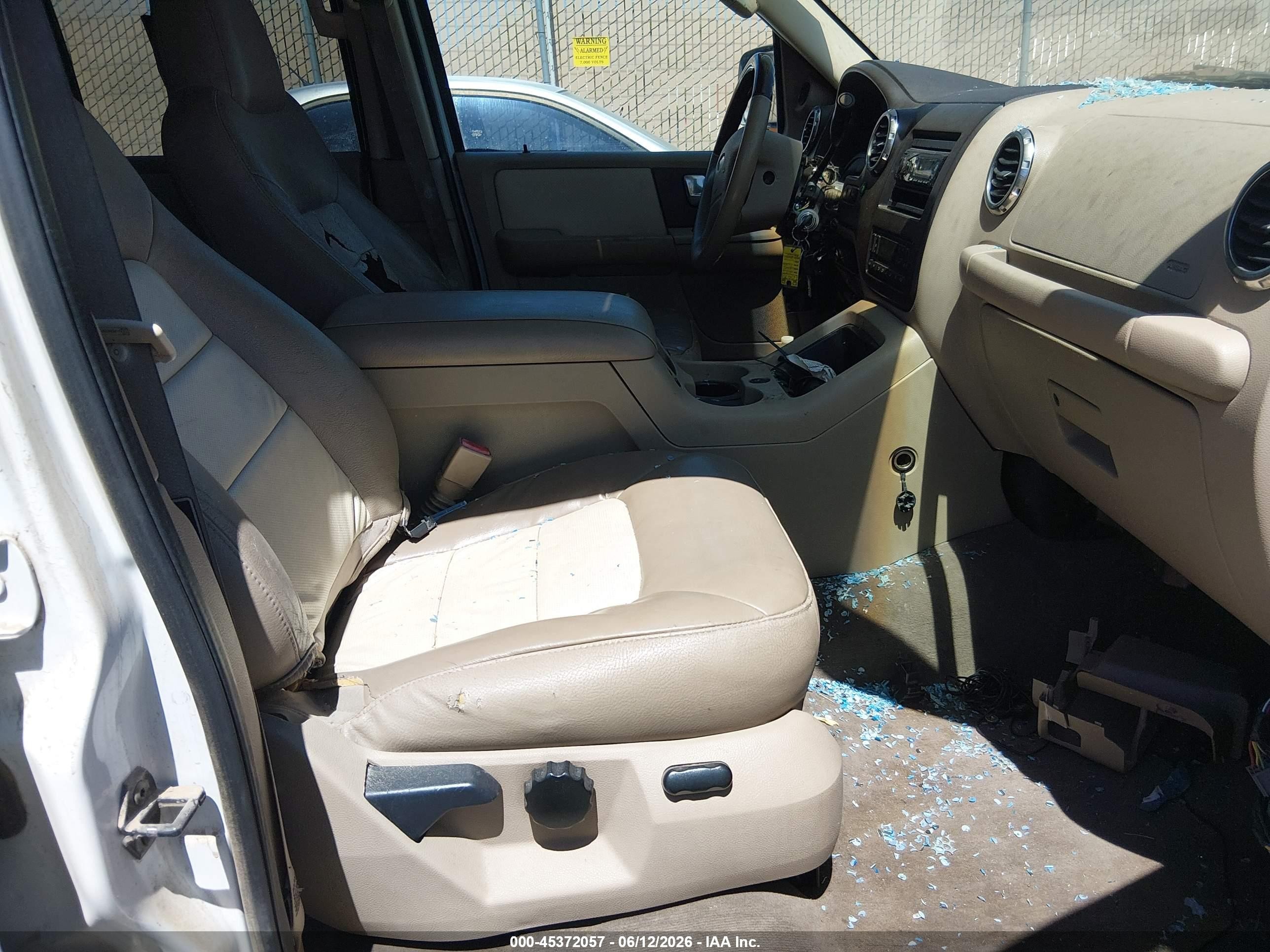 2003 Ford Expedition Eddie Bauer White vin: 1FMFU17L63LA95652