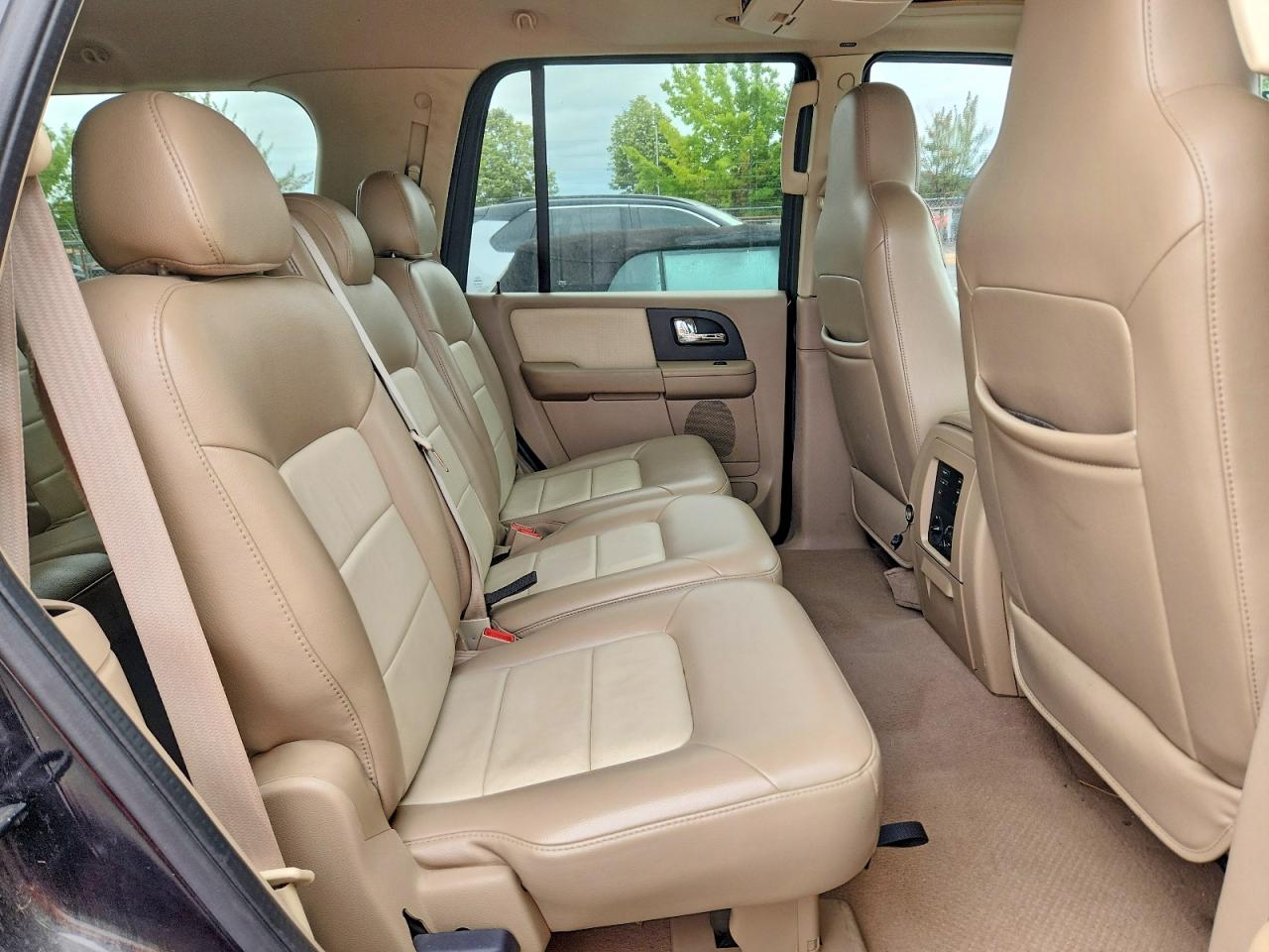 2005 Ford Expedition Eddie Bauer Black vin: 1FMFU18515LA10784