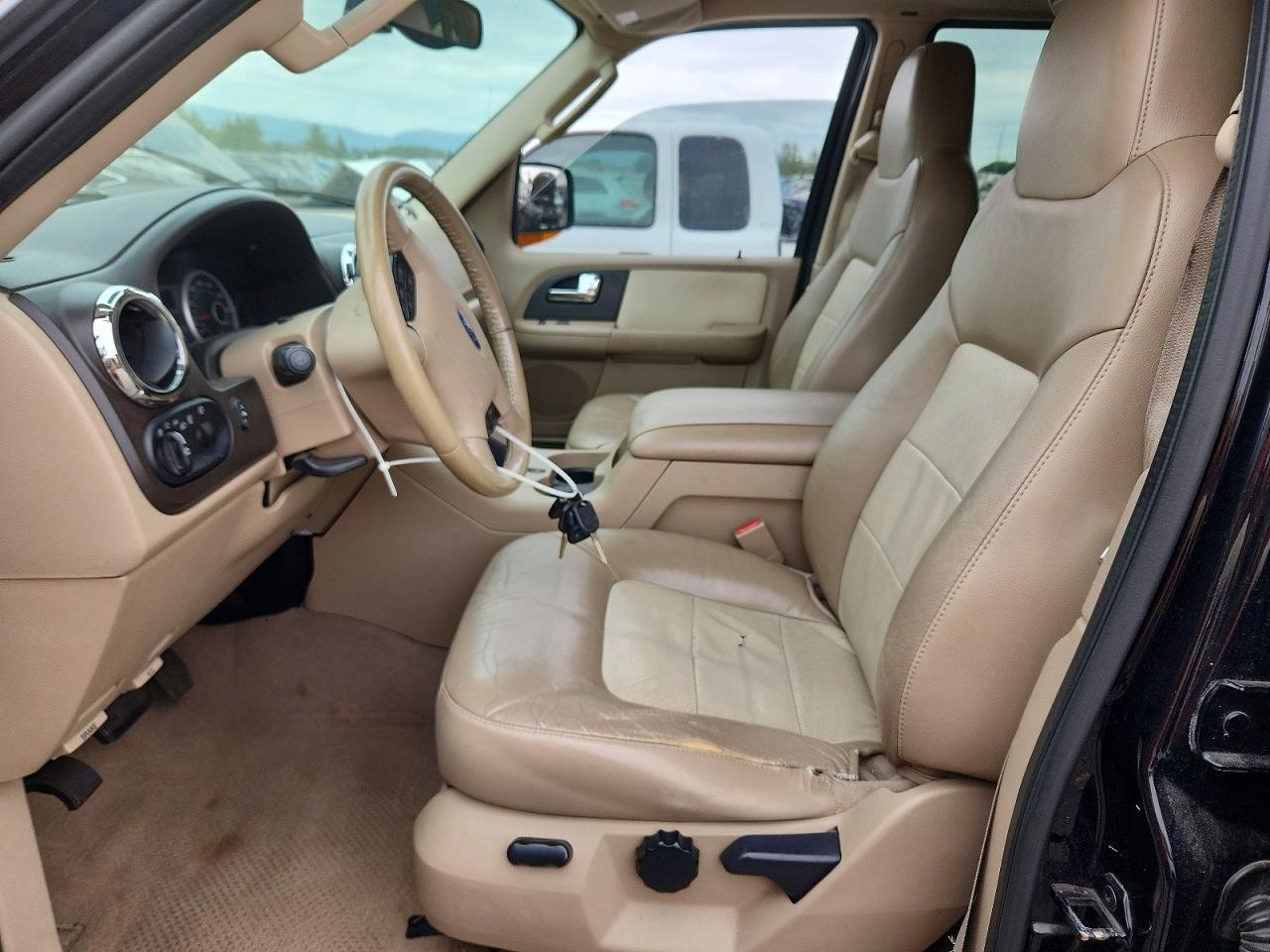 2005 Ford Expedition Eddie Bauer Black vin: 1FMFU18515LA10784