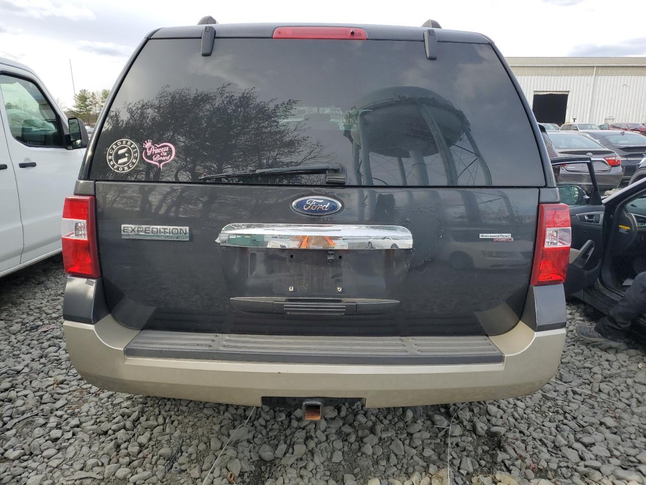 2007 Ford Expedition Eddie Bauer Gray vin: 1FMFU18517LA82443