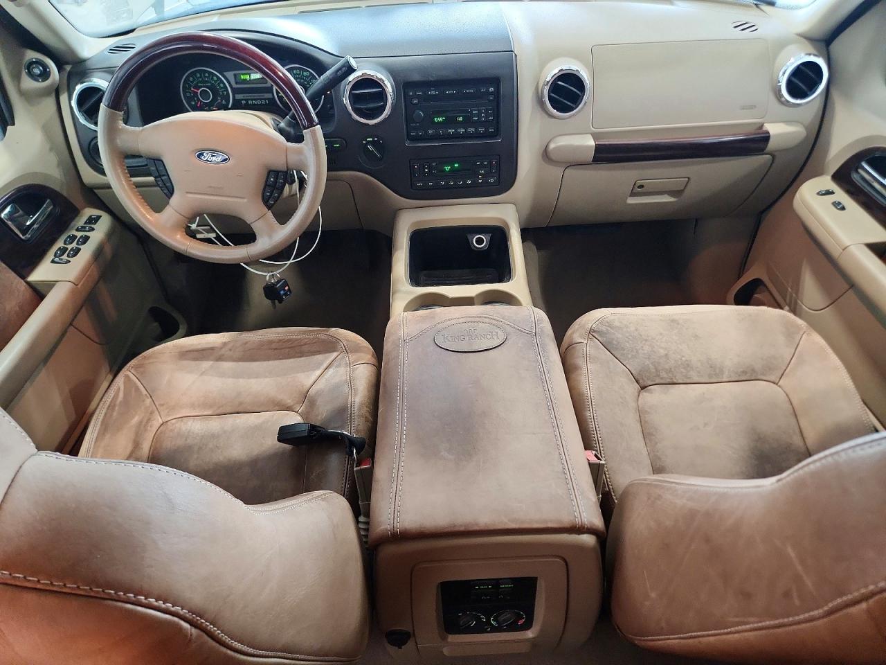 2005 Ford Expedition Eddie Bauer White vin: 1FMFU18525LA75532