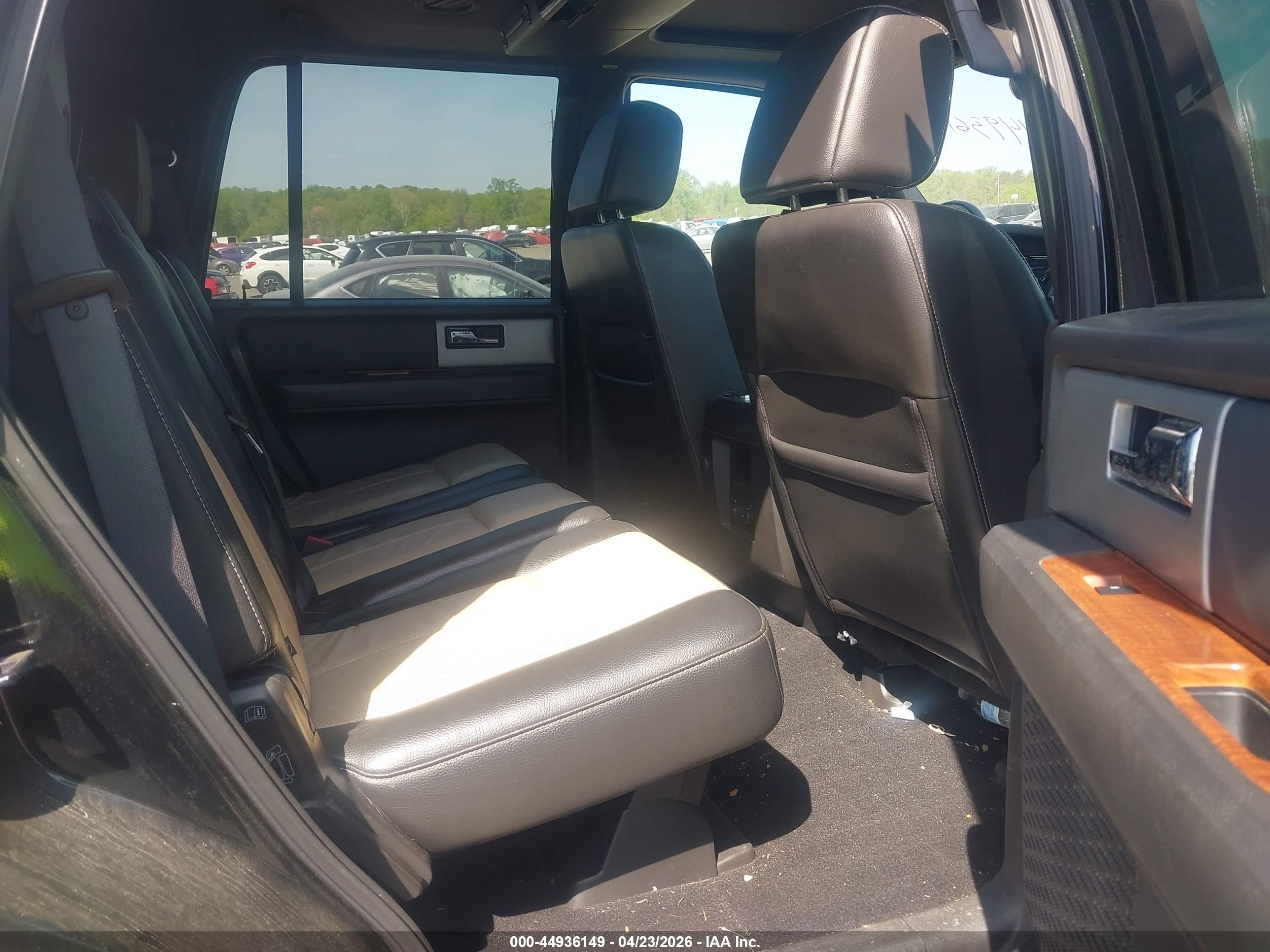 2007 Ford Expedition Eddie Bauer Black vin: 1FMFU18557LA70411