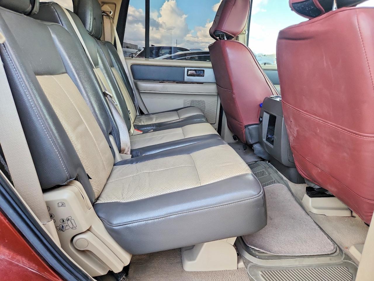 2007 Ford Expedition Eddie Bauer Brown vin: 1FMFU18577LA43582