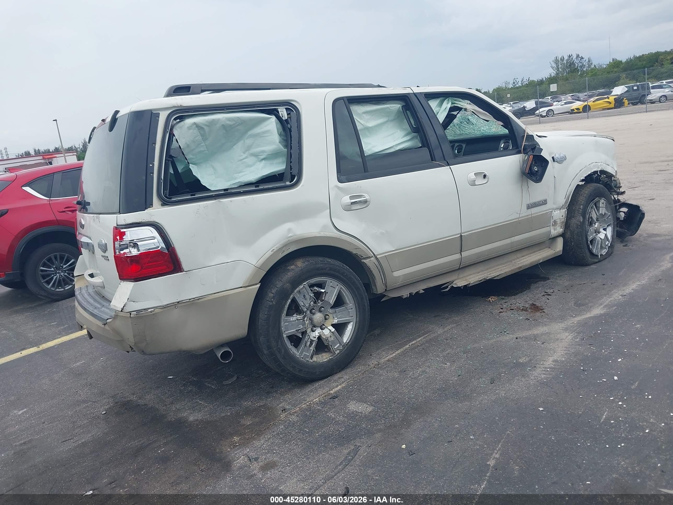 2008 Ford Expedition Eddie Bauer/king Ranch White vin: 1FMFU18598LA77217