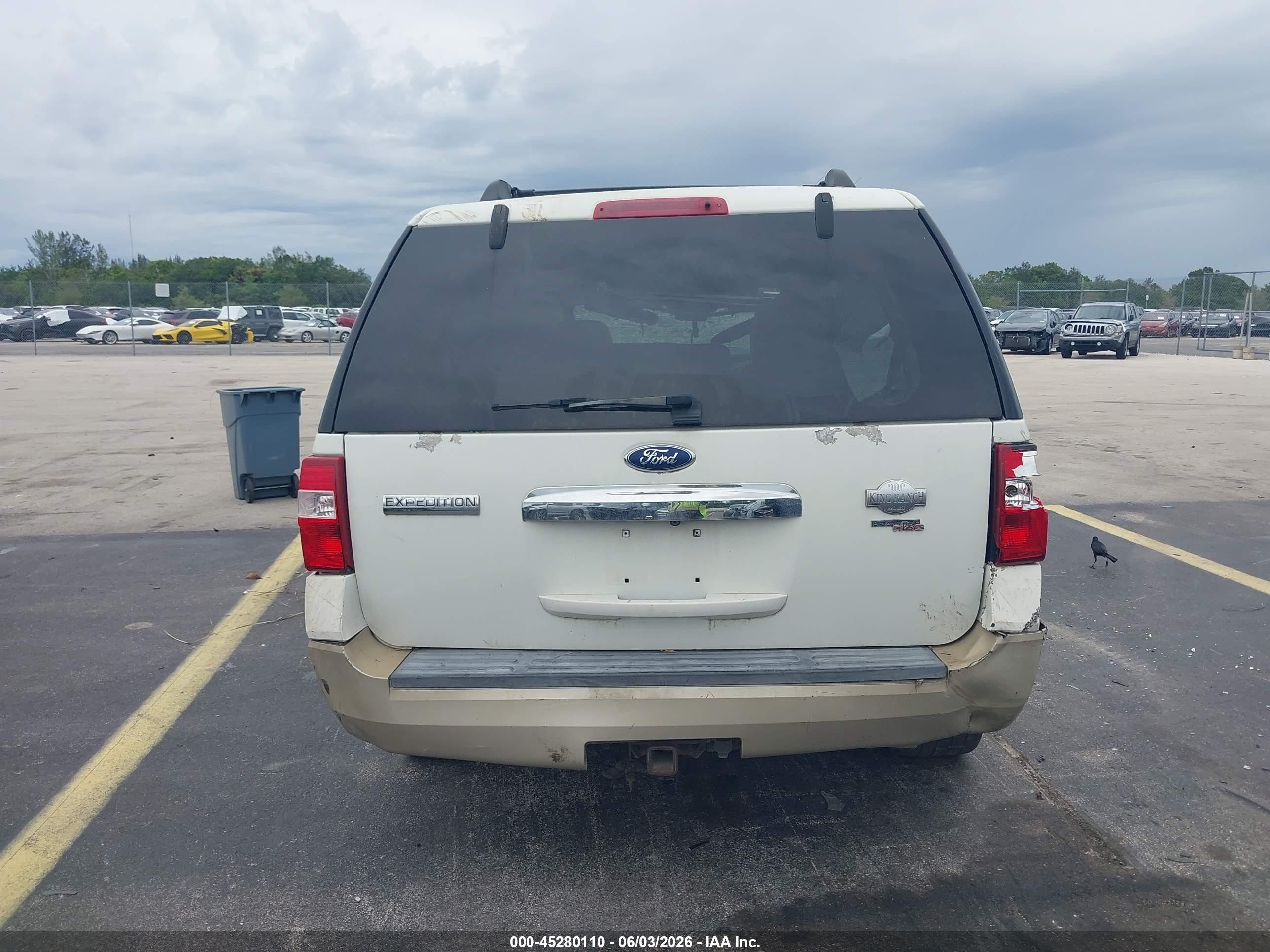 2008 Ford Expedition Eddie Bauer/king Ranch White vin: 1FMFU18598LA77217