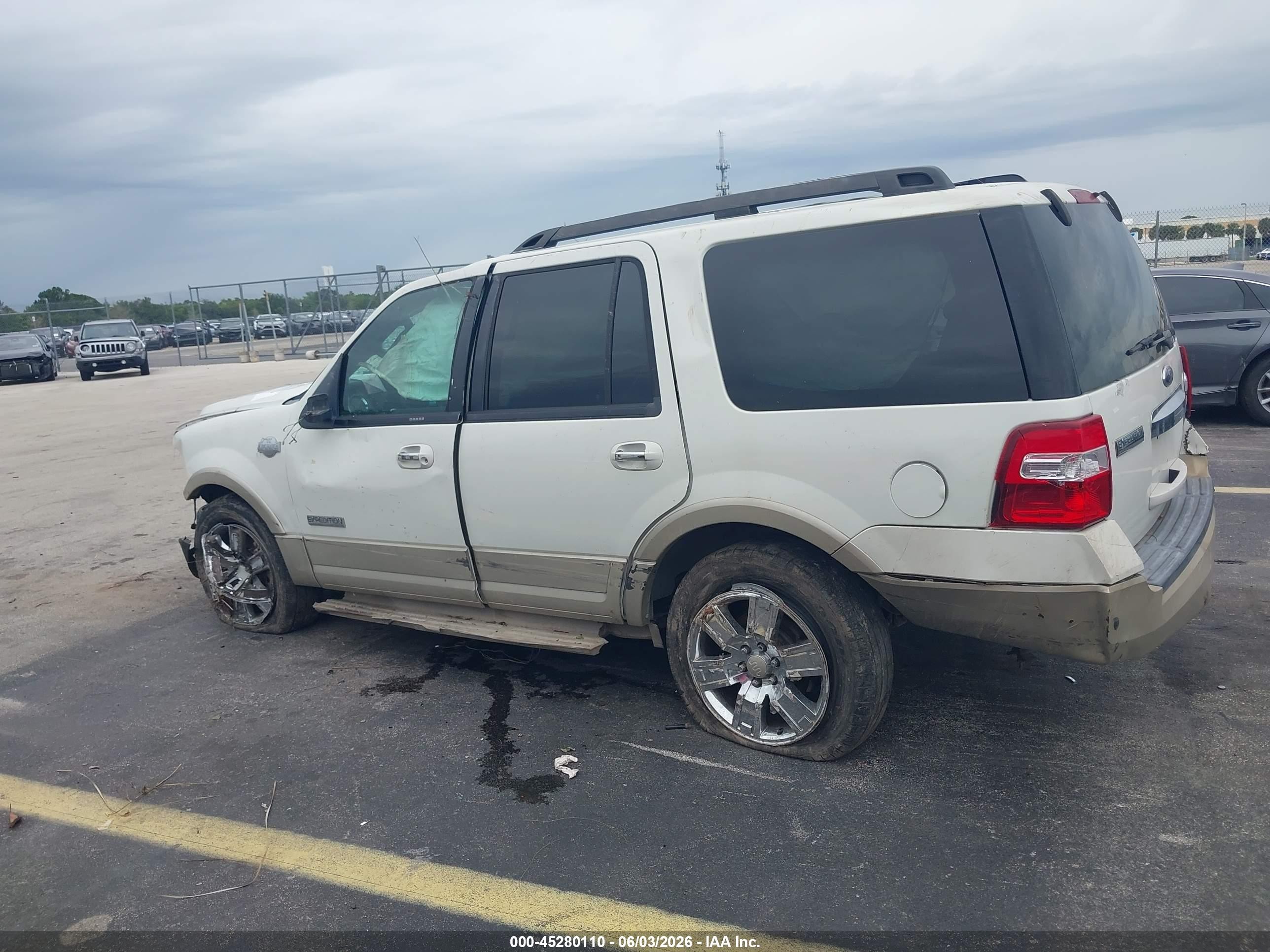 2008 Ford Expedition Eddie Bauer/king Ranch White vin: 1FMFU18598LA77217