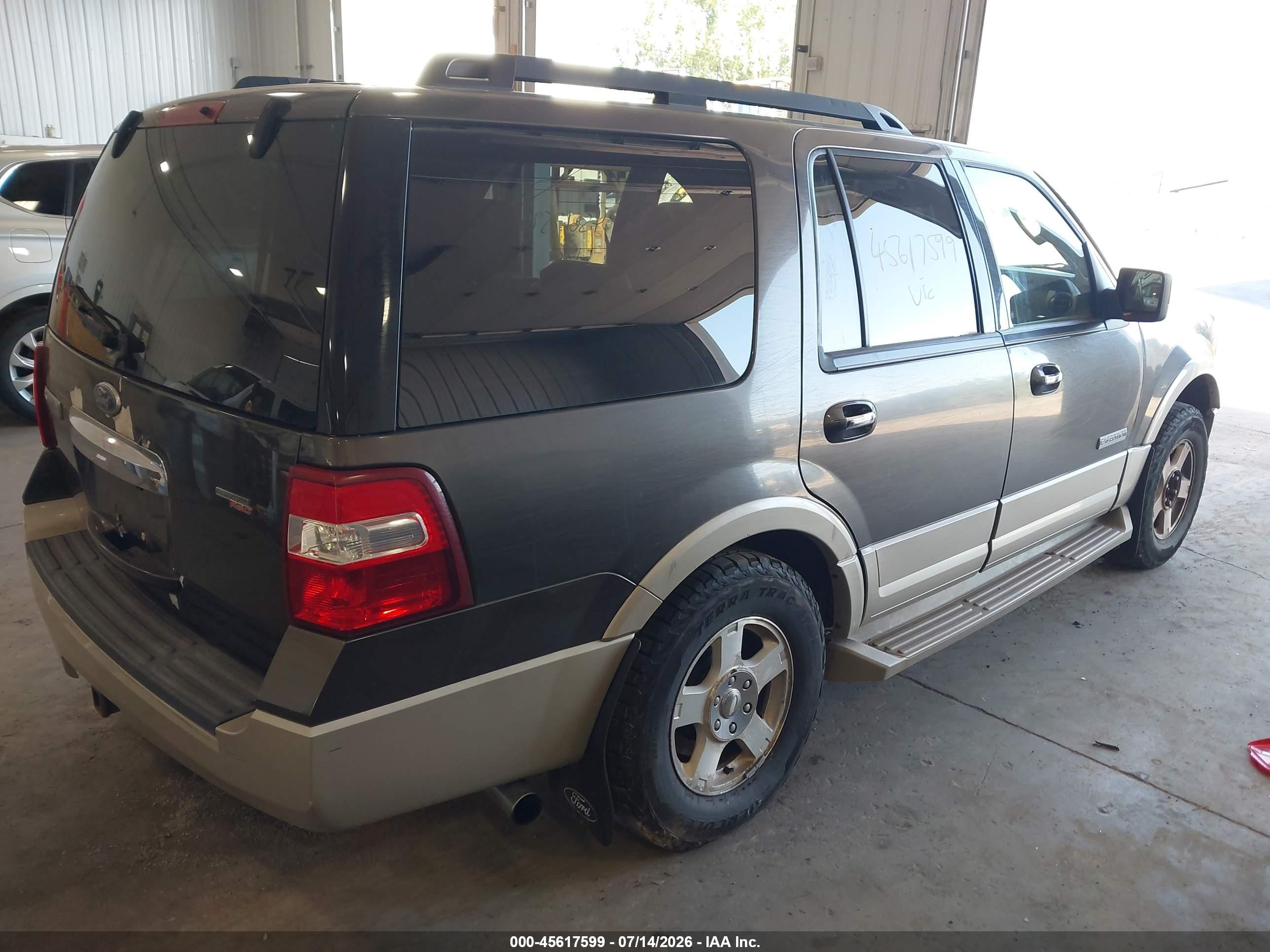 2008 Ford Expedition Eddie Bauer Коричневый vin: 1FMFU185X8LA76142