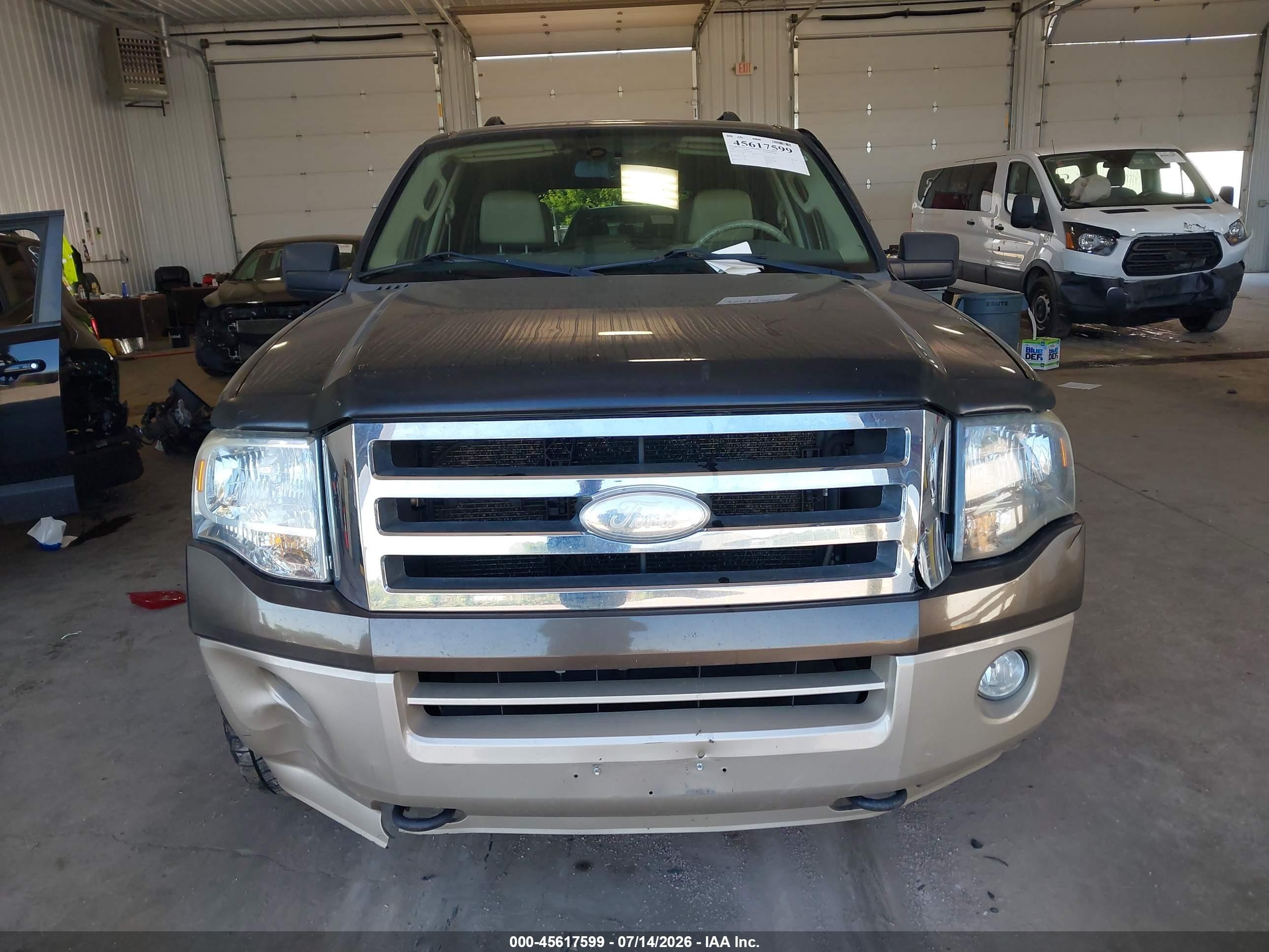 2008 Ford Expedition Eddie Bauer Коричневый vin: 1FMFU185X8LA76142