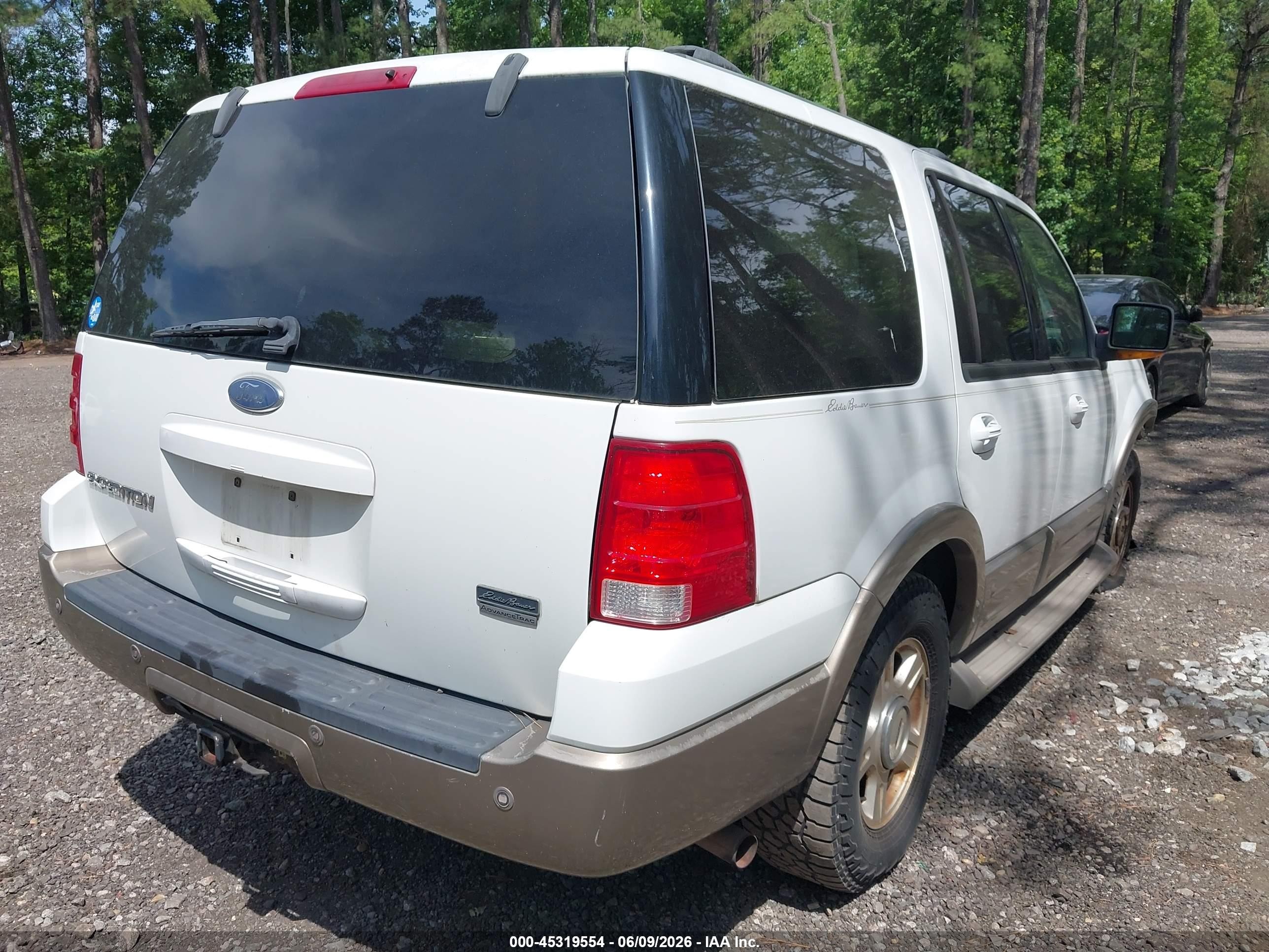 2003 Ford Expedition Eddie Bauer White vin: 1FMFU18L23LB97030