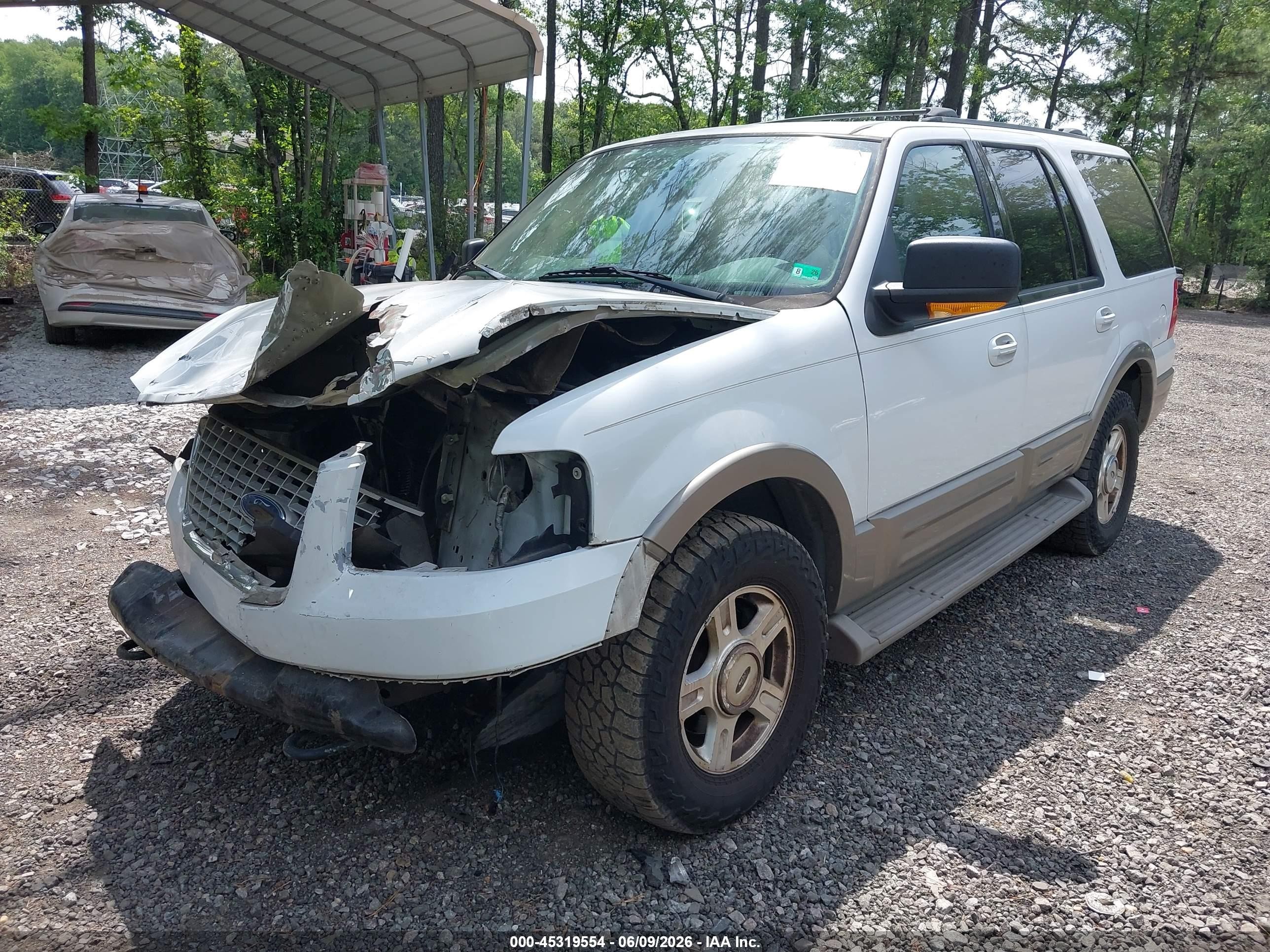 2003 Ford Expedition Eddie Bauer White vin: 1FMFU18L23LB97030