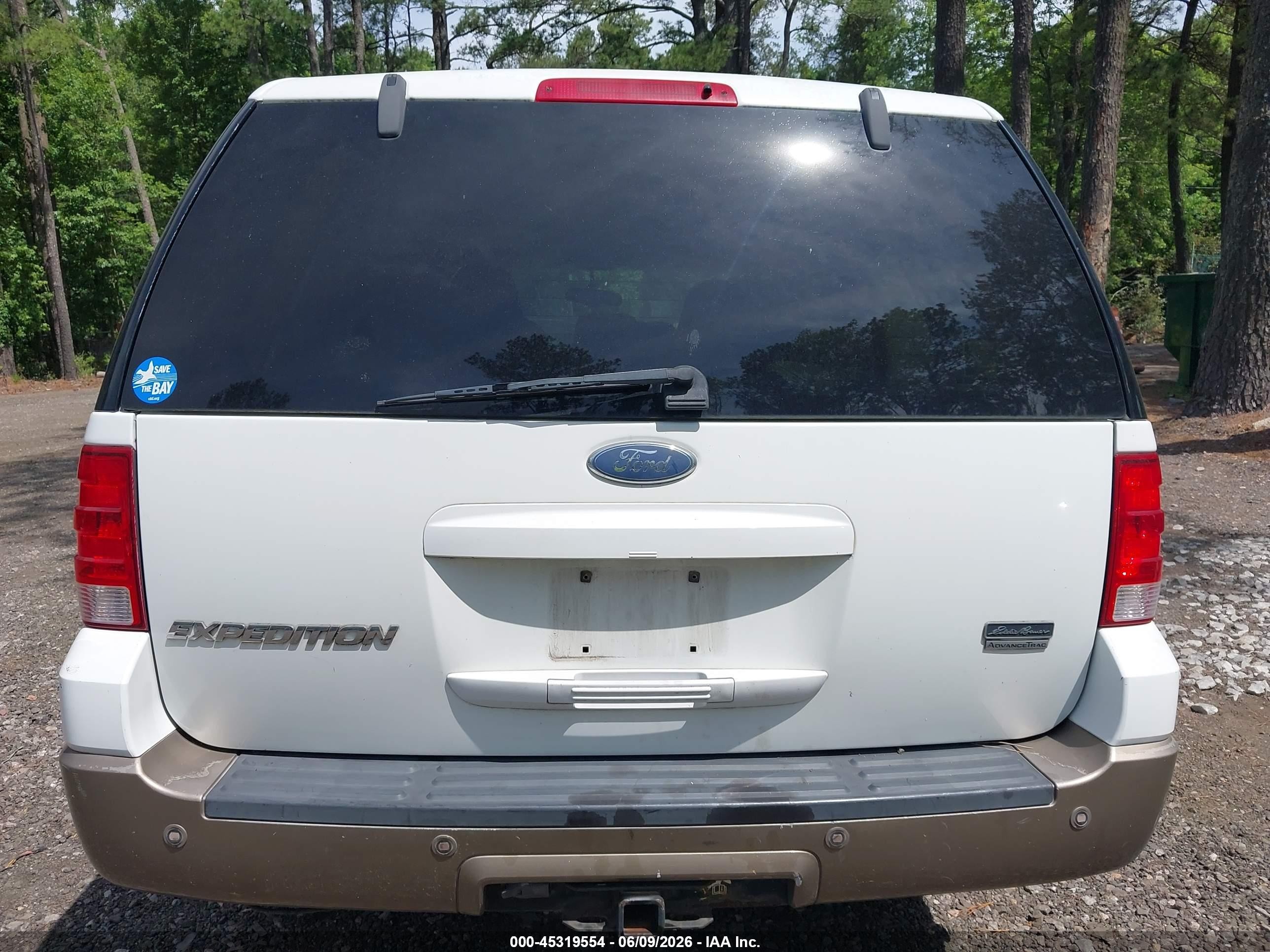 2003 Ford Expedition Eddie Bauer White vin: 1FMFU18L23LB97030
