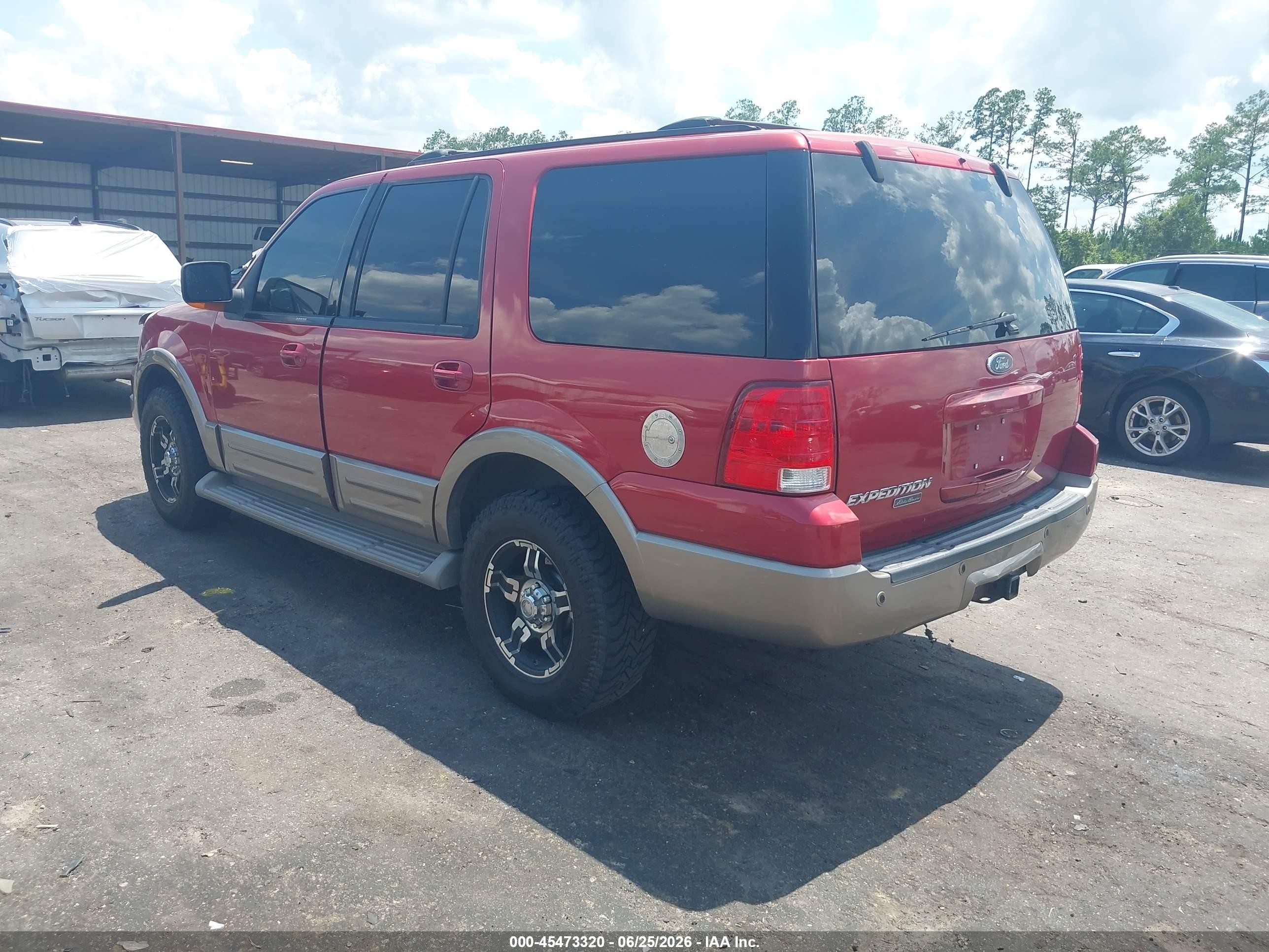 2004 Ford Expedition Eddie Bauer Red vin: 1FMFU18L24LA58985