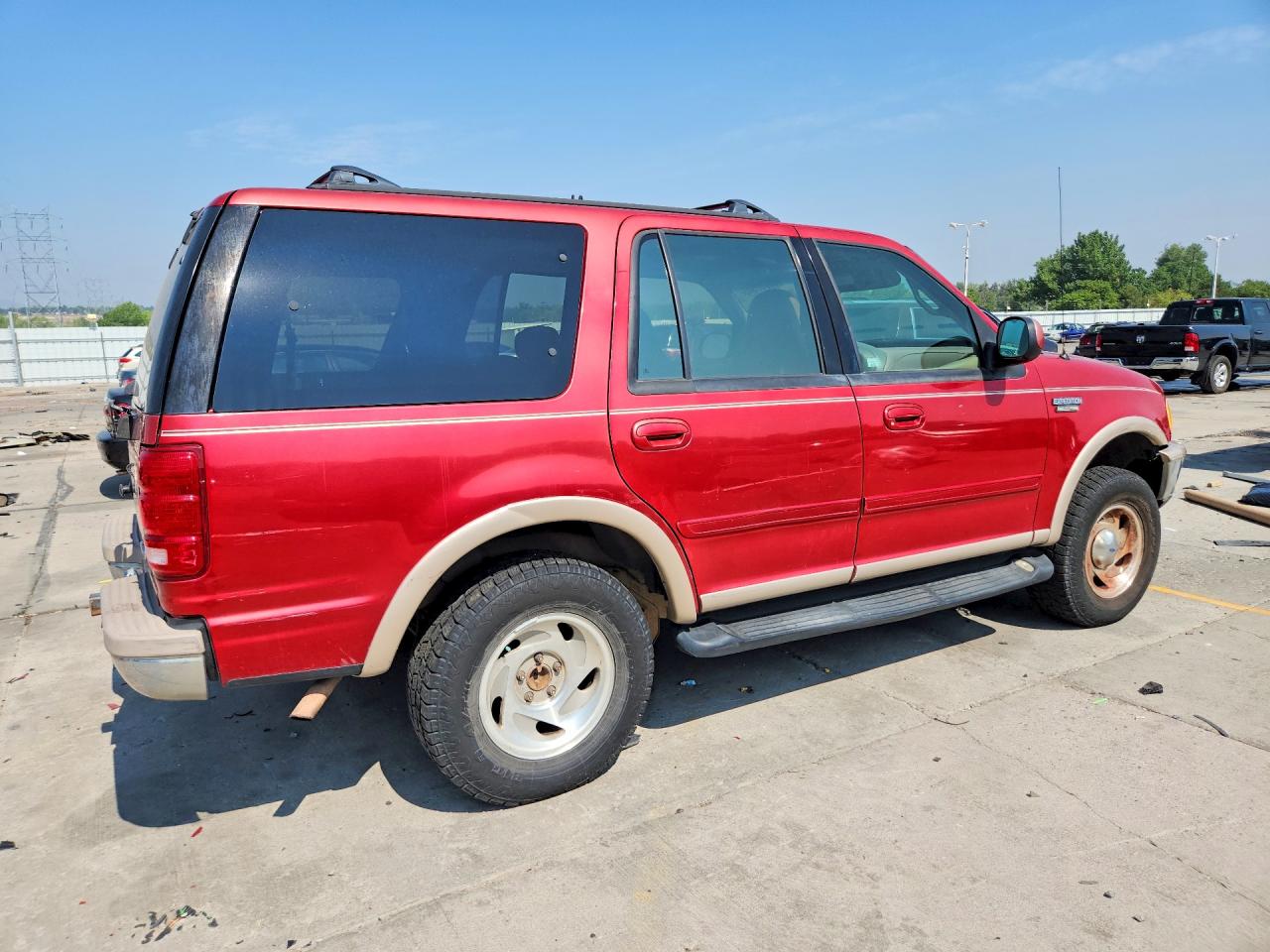 1997 Ford Expedition Red vin: 1FMFU18L2VLA69664