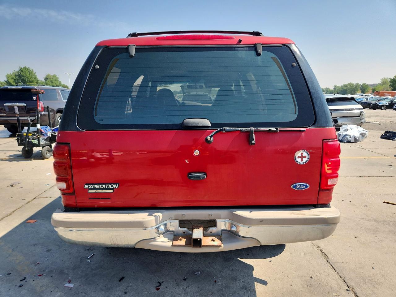 1997 Ford Expedition Red vin: 1FMFU18L2VLA69664