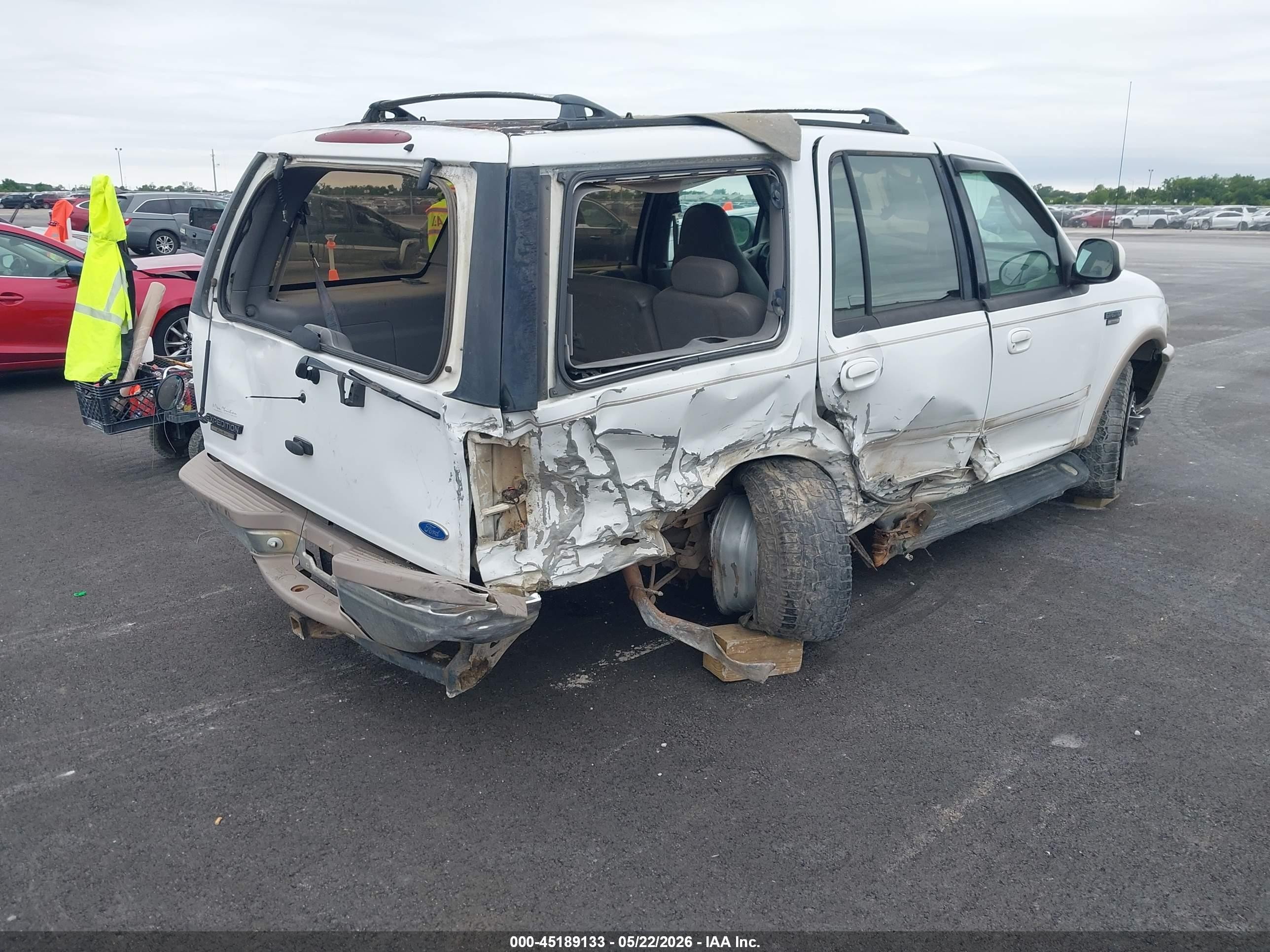 1997 Ford Expedition Eddie Bauer/xlt White vin: 1FMFU18L2VLB42189