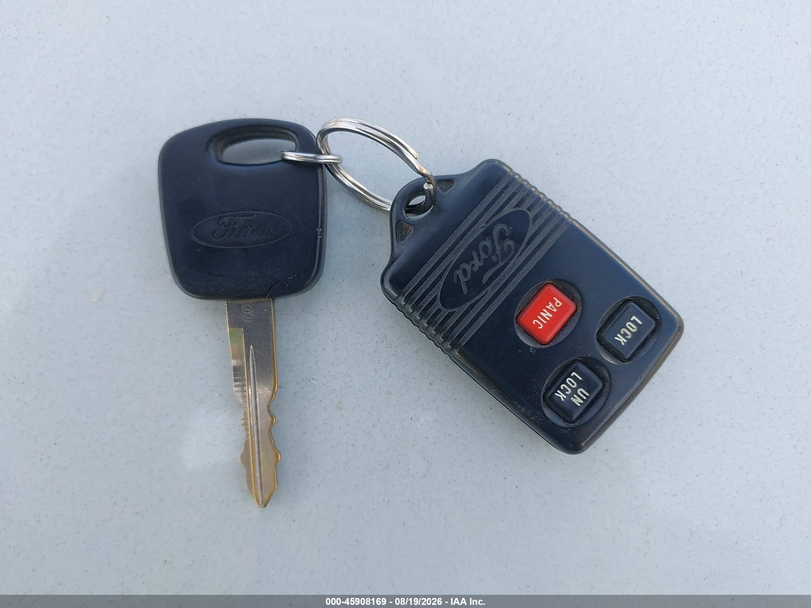 1997 Ford Expedition Eddie Bauer/xlt Red vin: 1FMFU18L2VLB42807