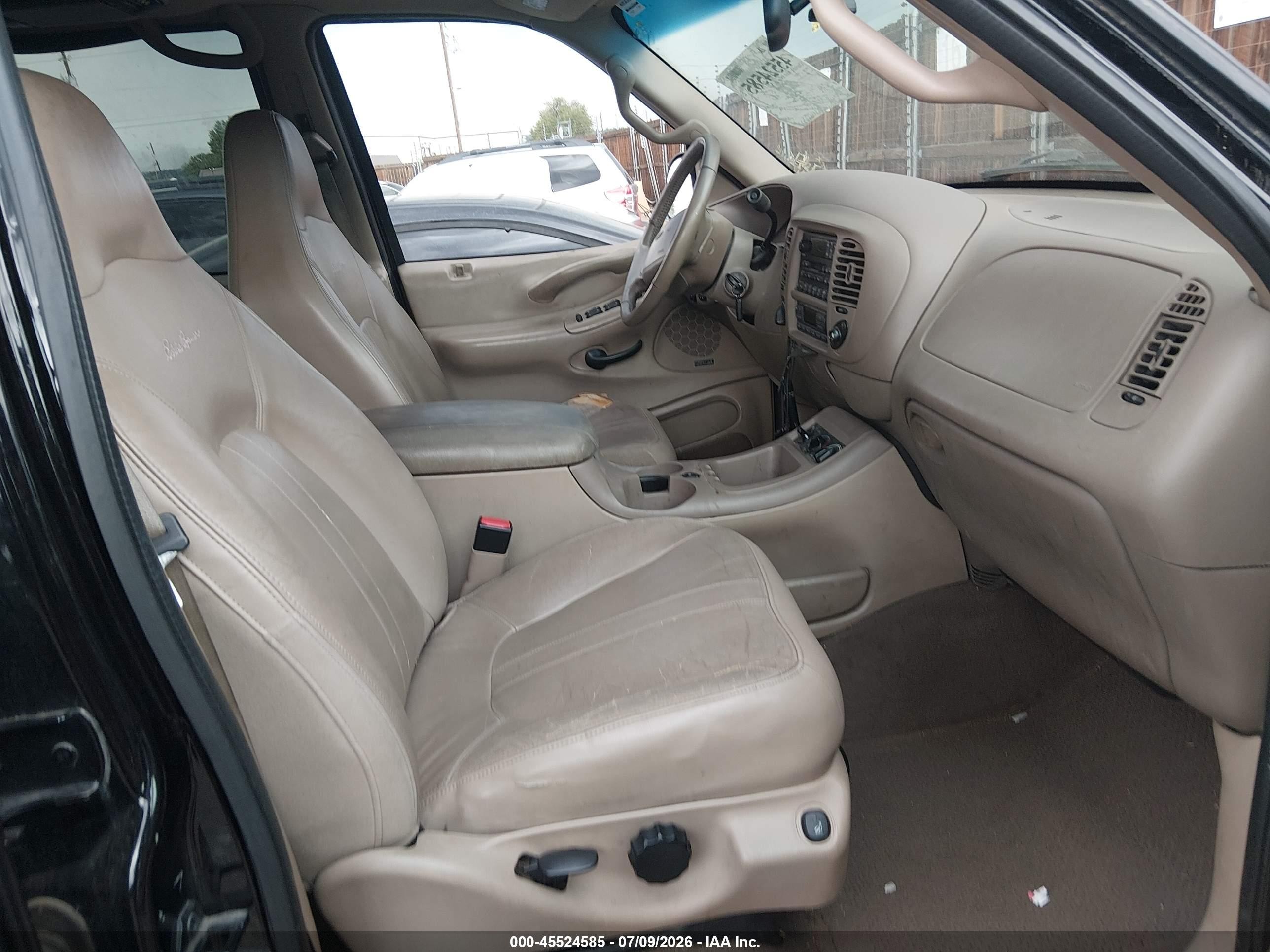 2002 Ford Expedition Eddie Bauer Black vin: 1FMFU18L42LA60170