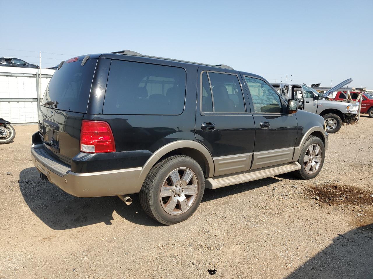 2004 Ford Expedition Eddie Bauer Black vin: 1FMFU18L44LA54839 Damage: Right Rear Door, Multiple Dents/Paint Damage, 4