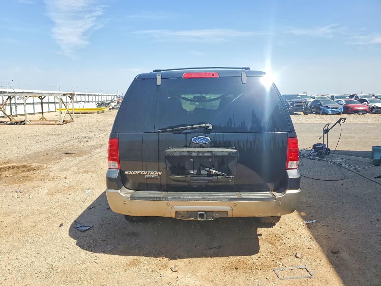 2004 Ford Expedition Eddie Bauer Black vin: 1FMFU18L44LA54839