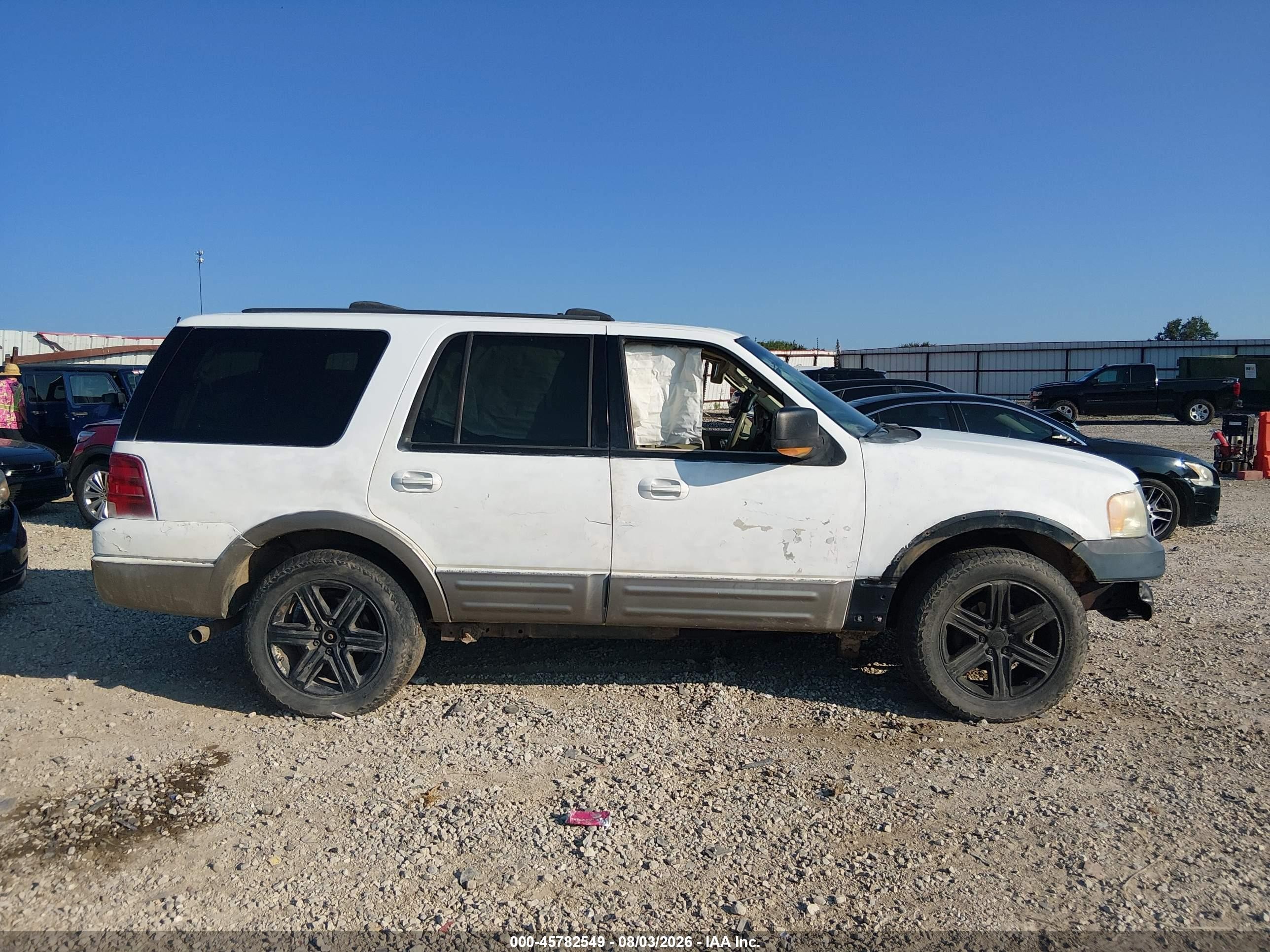 2004 Ford Expedition Eddie Bauer White vin: 1FMFU18L44LA86769