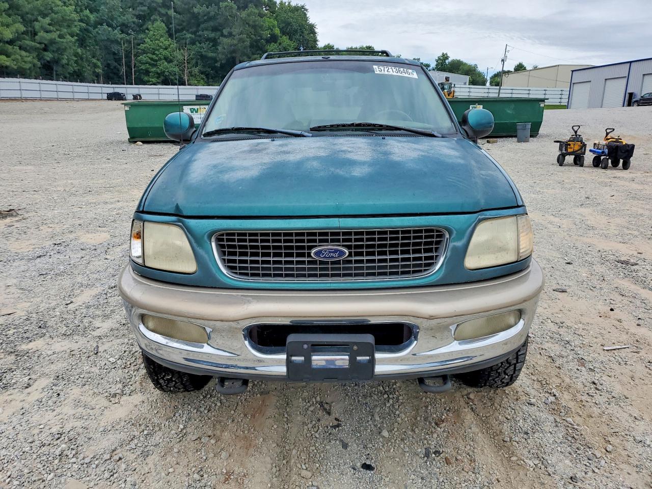 1998 Ford Expedition Teal vin: 1FMFU18L4WLA08382
