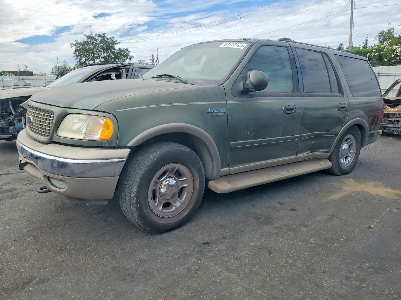 2001 Ford Expedition Eddie Bauer Green vin: 1FMFU18L61LA87823