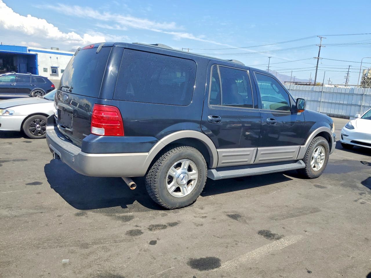 2003 Ford Expedition Eddie Bauer Black vin: 1FMFU18L63LA37653