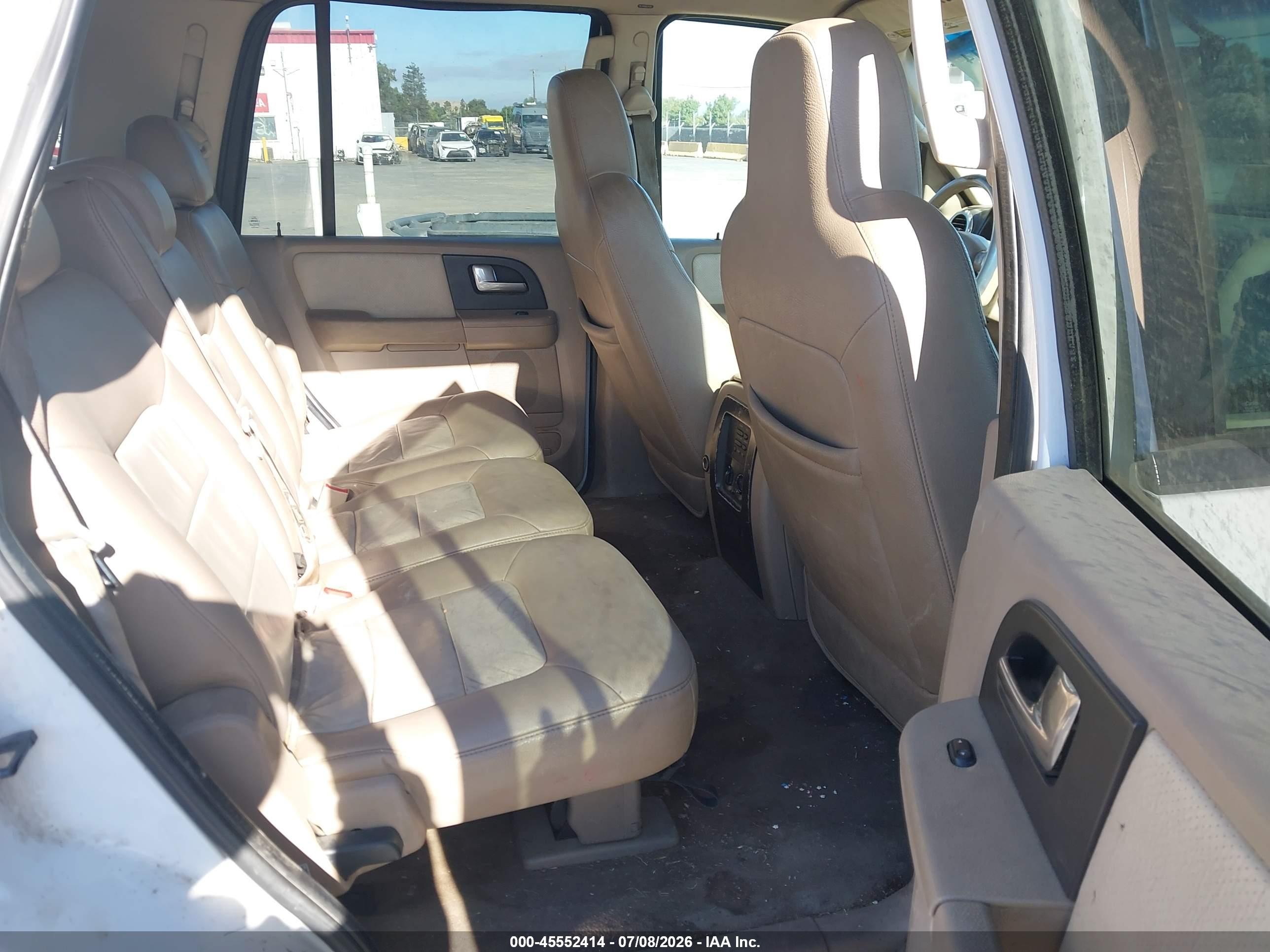 2003 Ford Expedition Eddie Bauer White vin: 1FMFU18L63LC04819