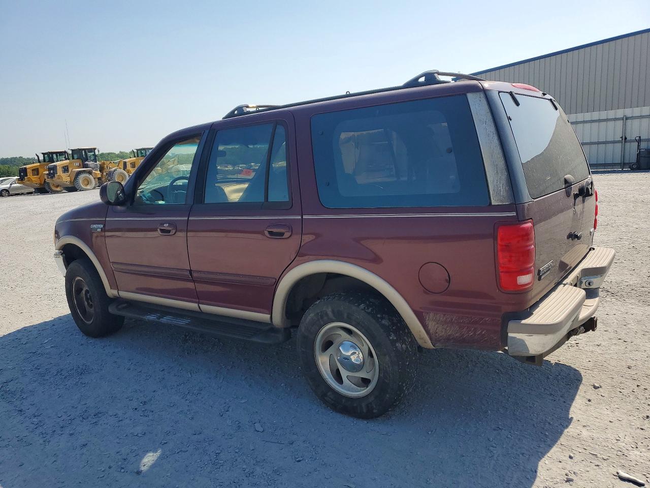 1997 Ford Expedition Red vin: 1FMFU18L6VLB18378