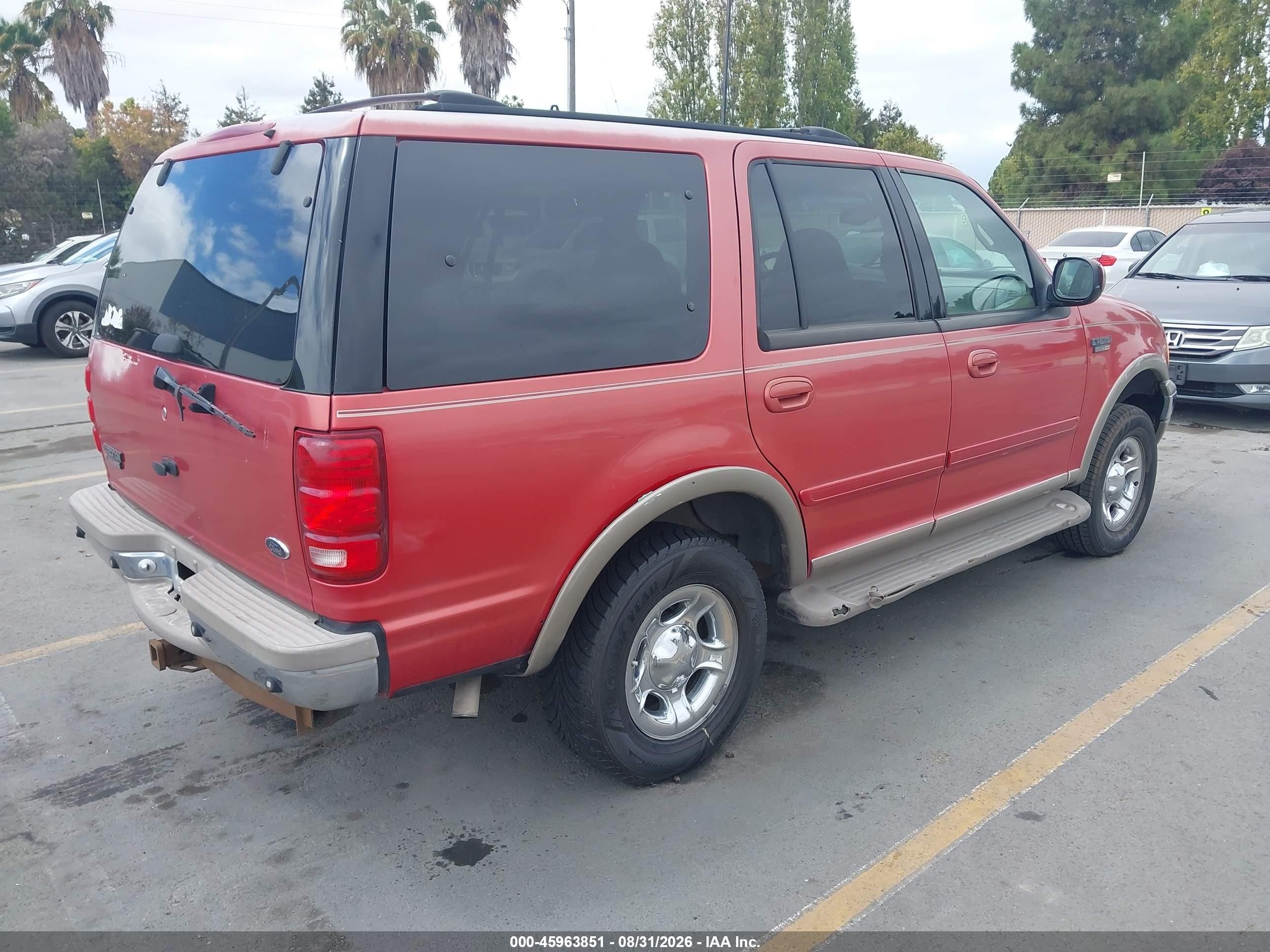 2000 Ford Expedition Eddie Bauer Red vin: 1FMFU18L6YLC24219