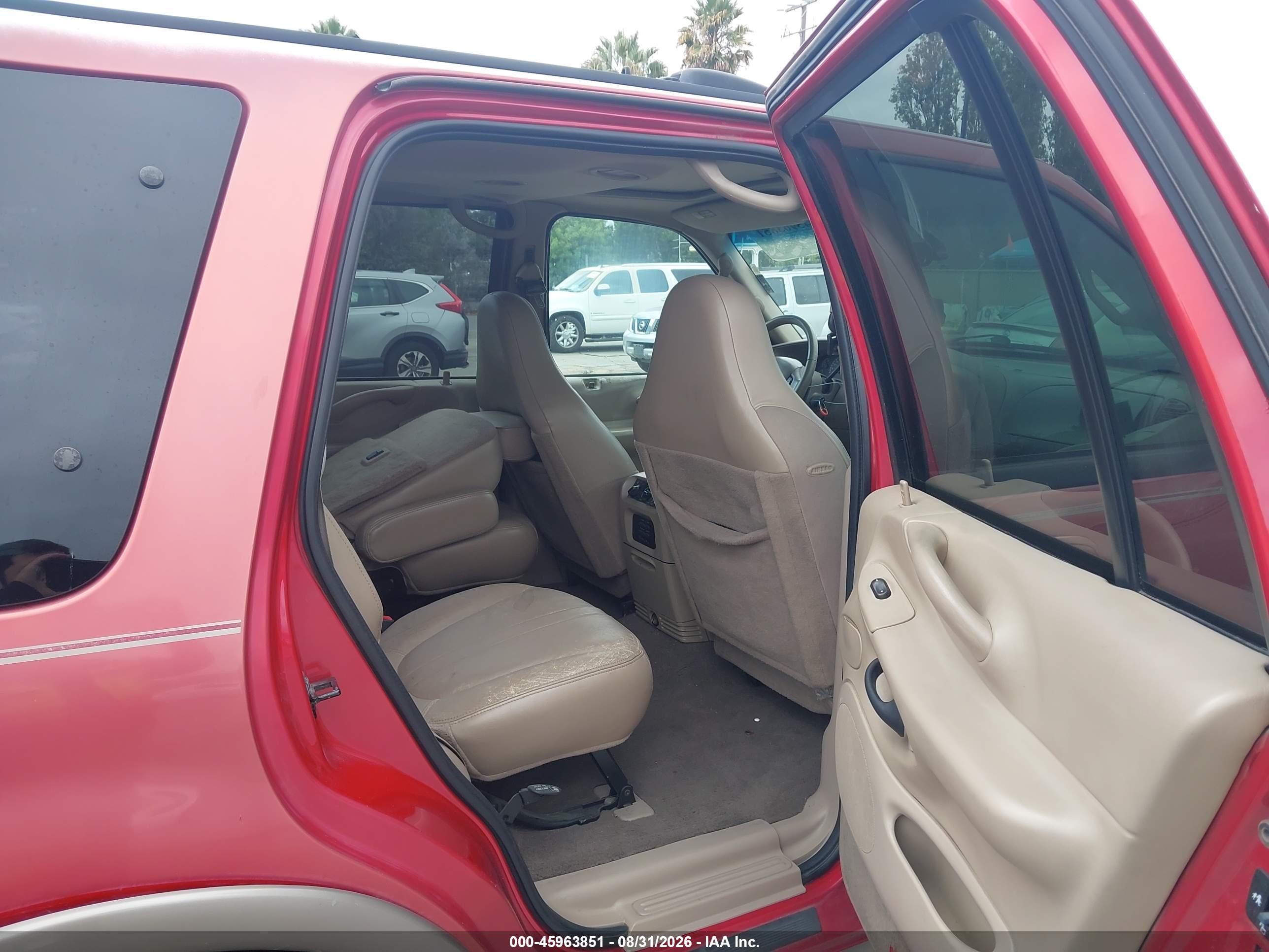 2000 Ford Expedition Eddie Bauer Red vin: 1FMFU18L6YLC24219