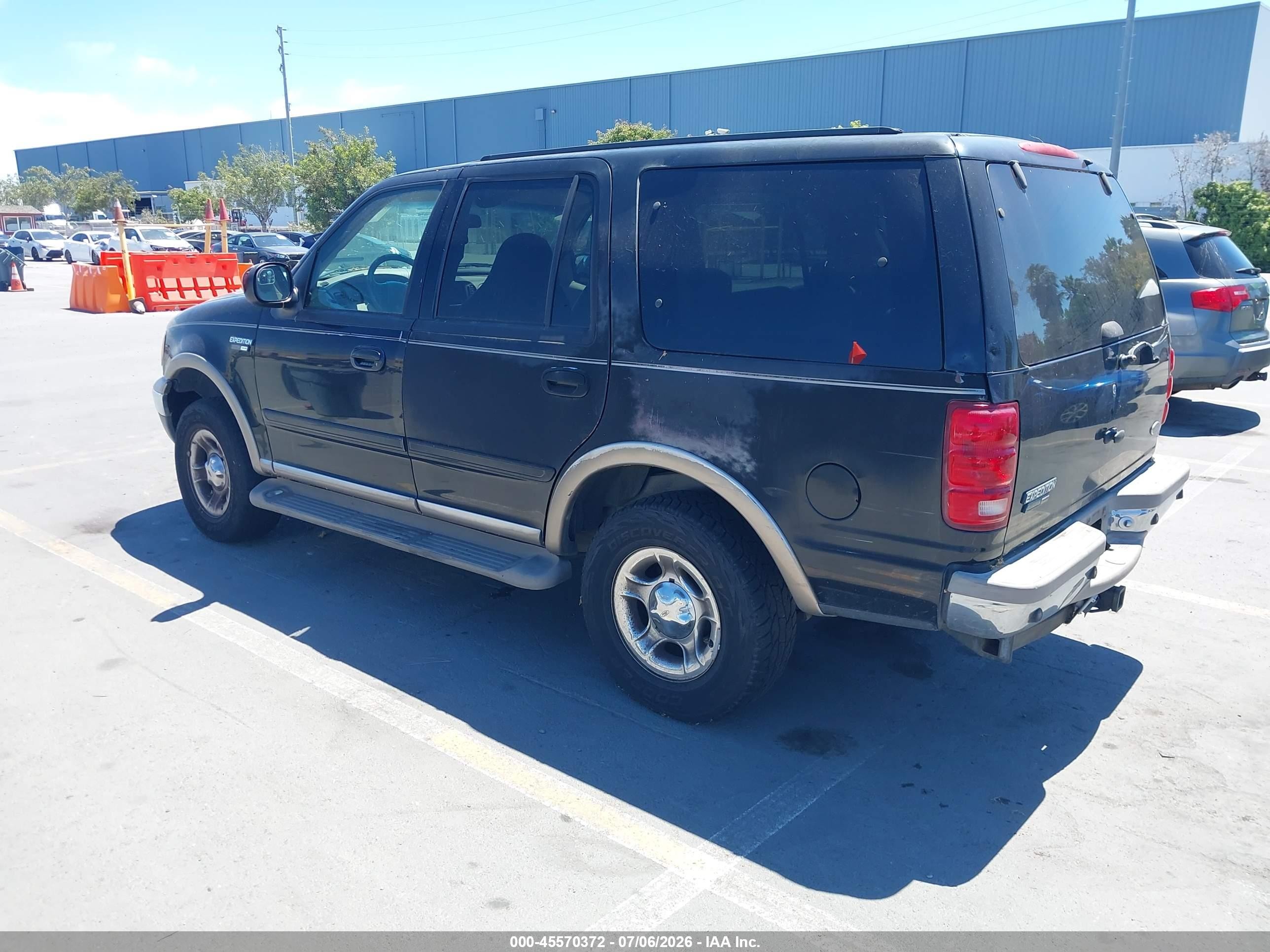 2002 Ford Expedition Eddie Bauer Black vin: 1FMFU18L72LA21167