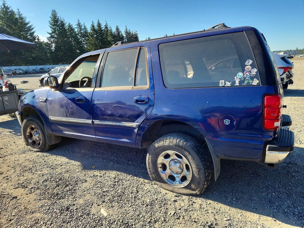 1997 Ford Expedition Blue vin: 1FMFU18L7VLA62449