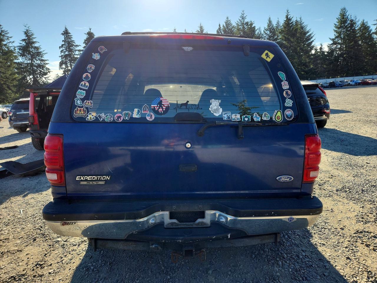 1997 Ford Expedition Blue vin: 1FMFU18L7VLA62449
