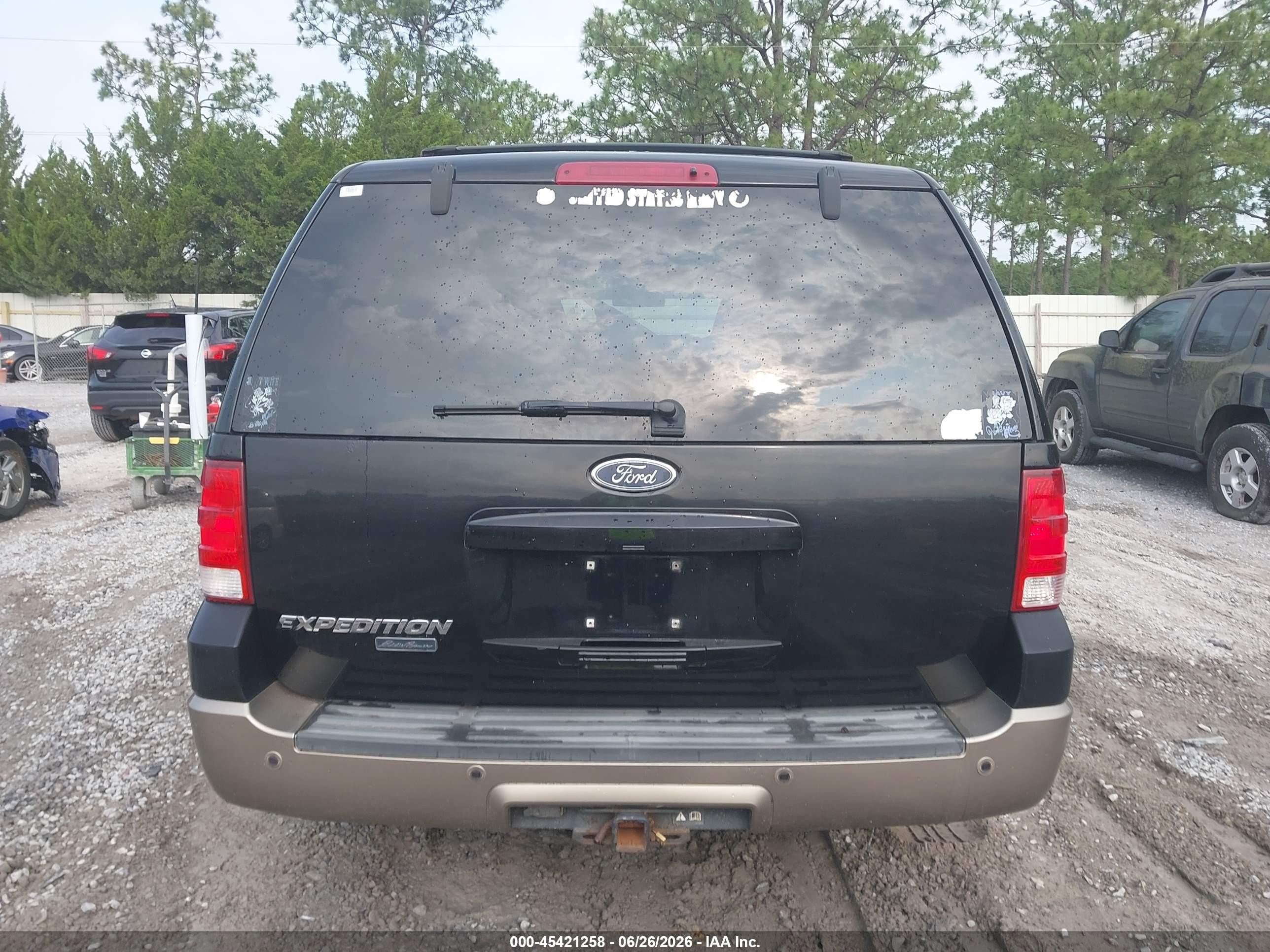 2003 Ford Expedition Eddie Bauer Black vin: 1FMFU18L83LB69152