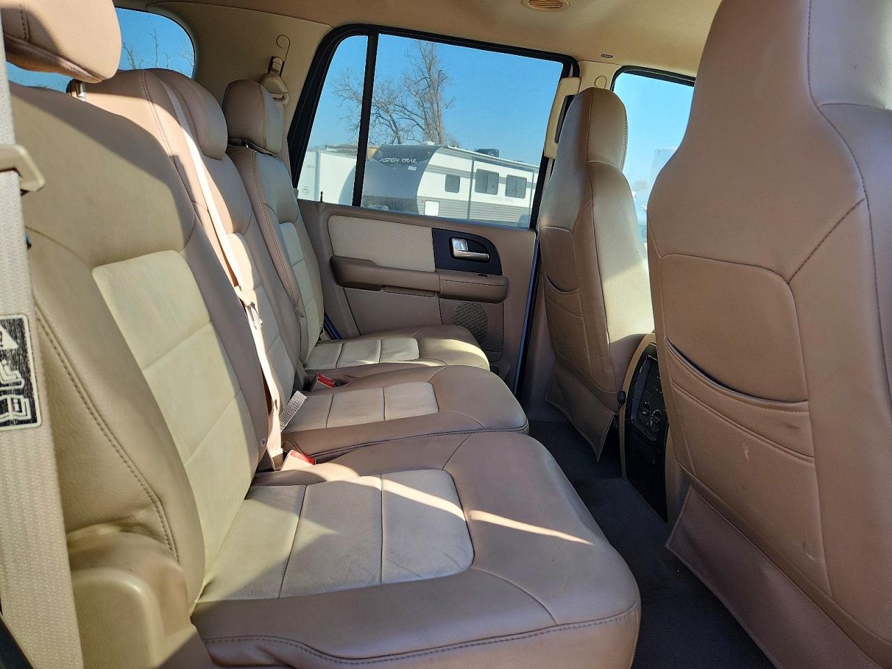 2003 Ford Expedition Eddie Bauer Белый vin: 1FMFU18L93LB96361