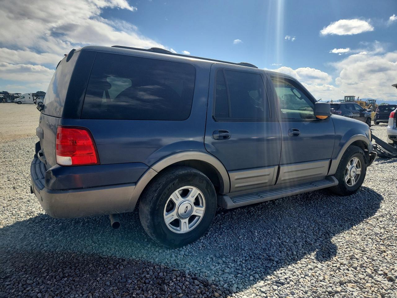 2004 Ford Expedition Eddie Bauer Blue vin: 1FMFU18L94LA91918