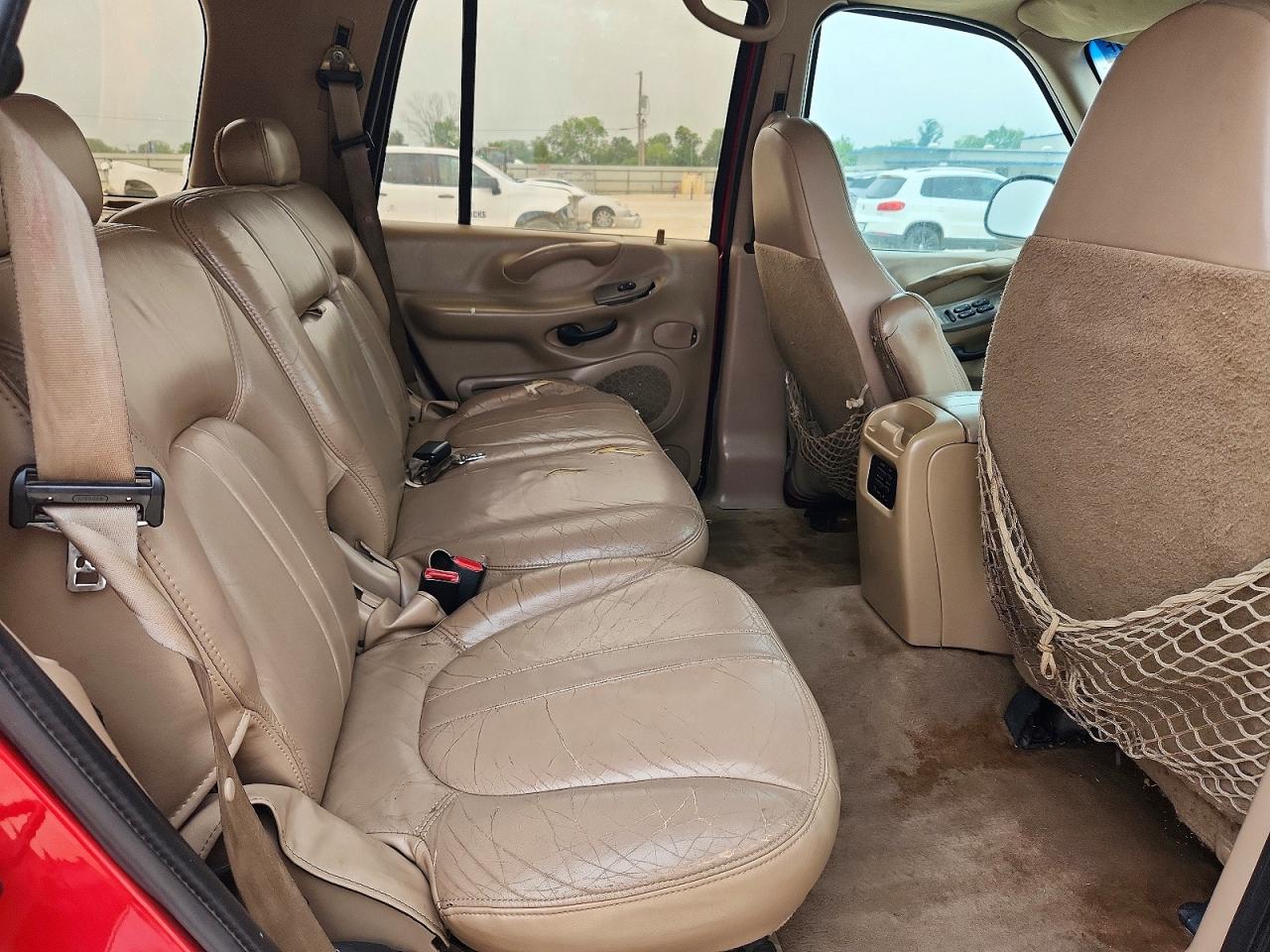 1997 Ford Expedition Red vin: 1FMFU18LXVLA95915