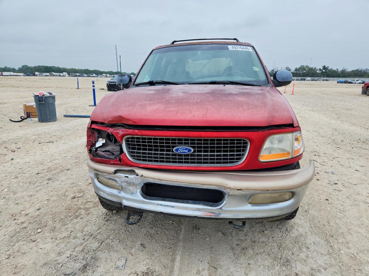 1997 Ford Expedition Red vin: 1FMFU18LXVLA95915